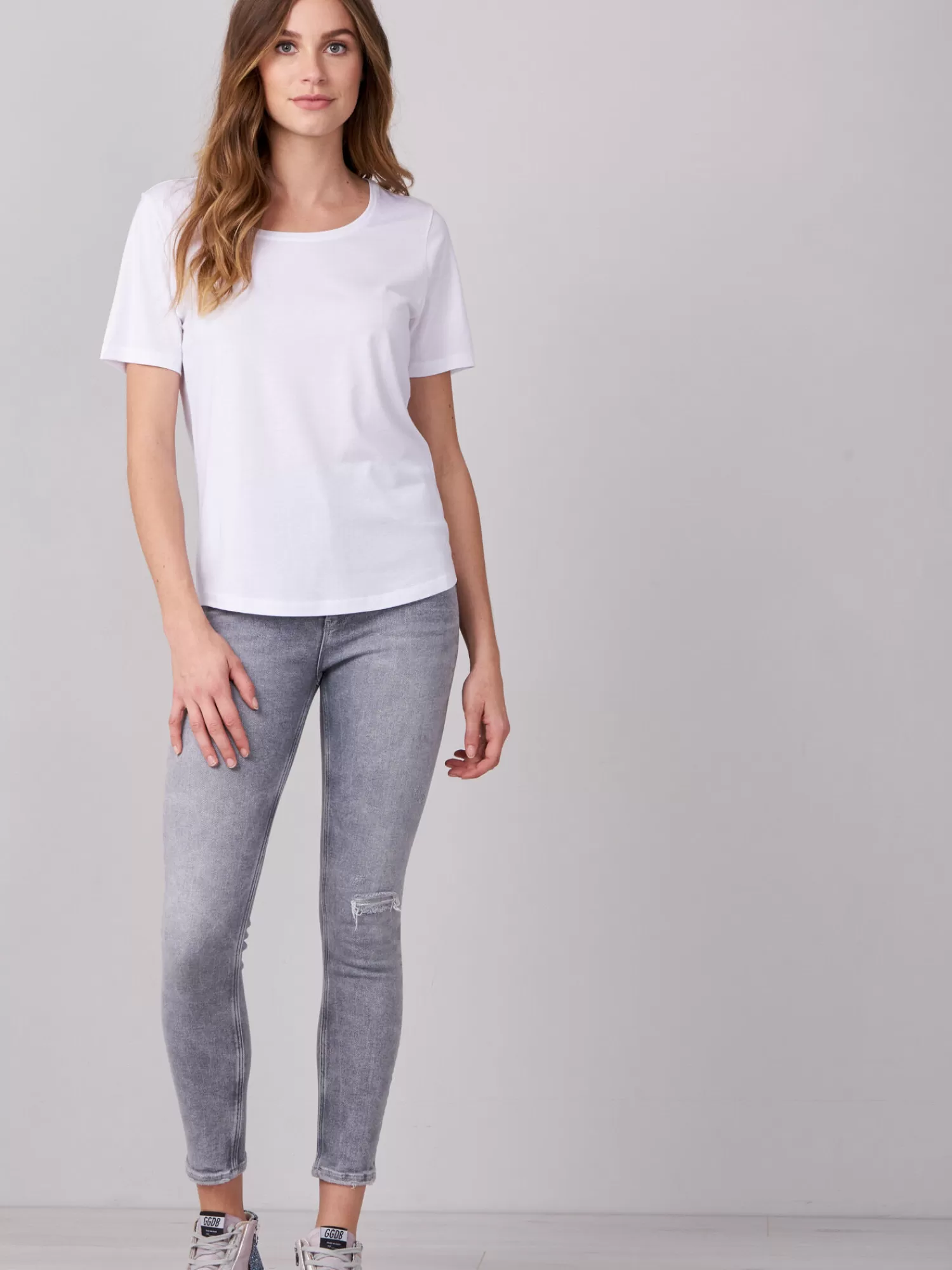T-Shirt Femme Élégant en Coton Souple - Haut Décontracté Intemporel pour Tenue Quotidienne