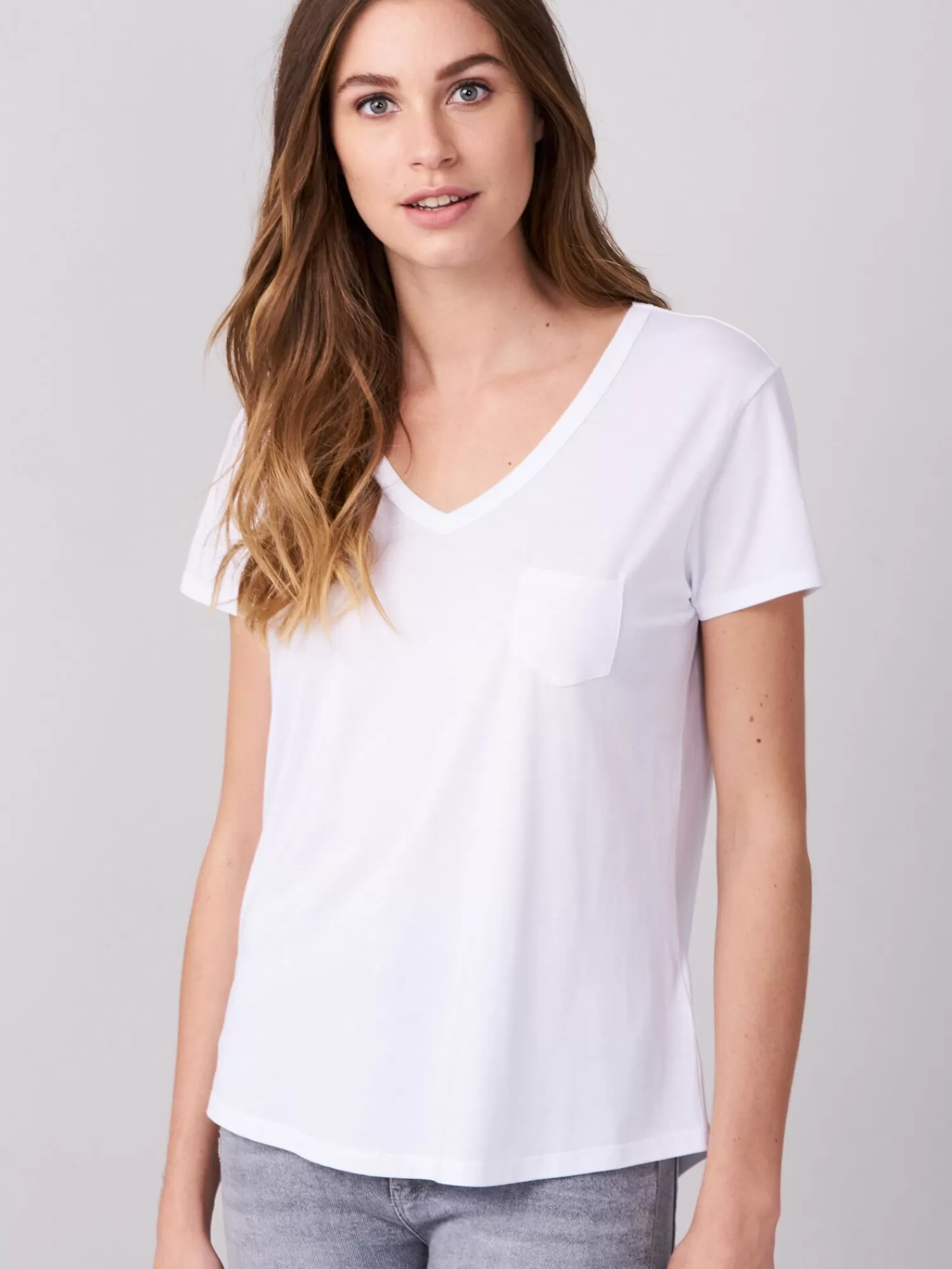 T-Shirt Femme Décolleté en V avec Poche Poitrine Pratique - Haut Basique Confortable en Promotion