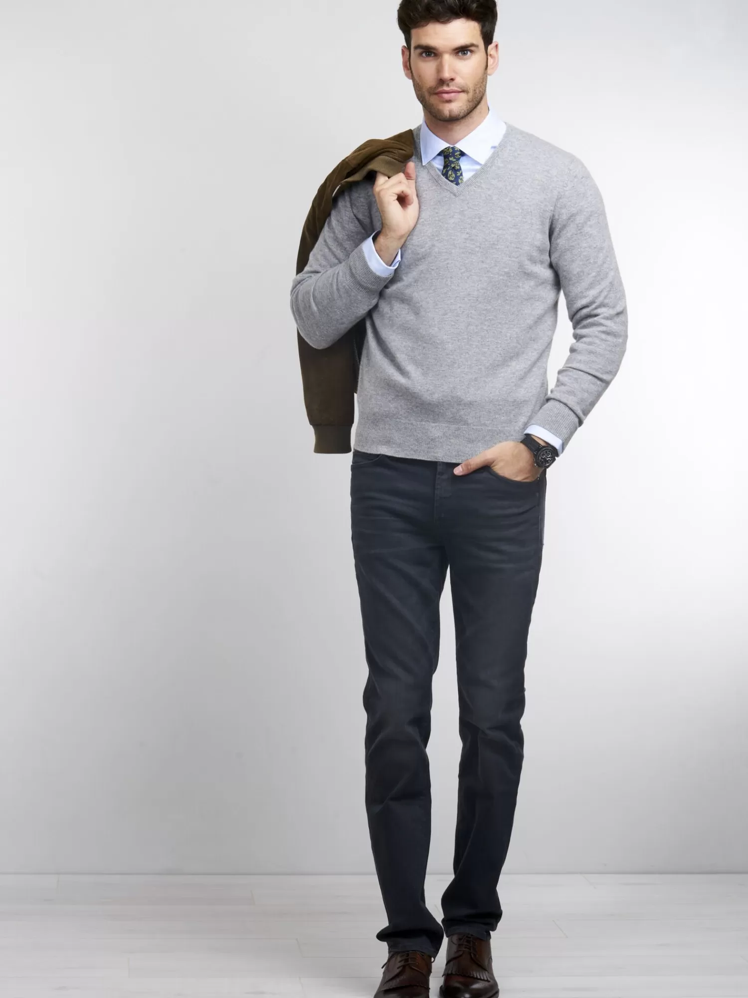 Pull Homme Décontracté à Col V - Matière Douce & Confortable | Modèle Essentiel