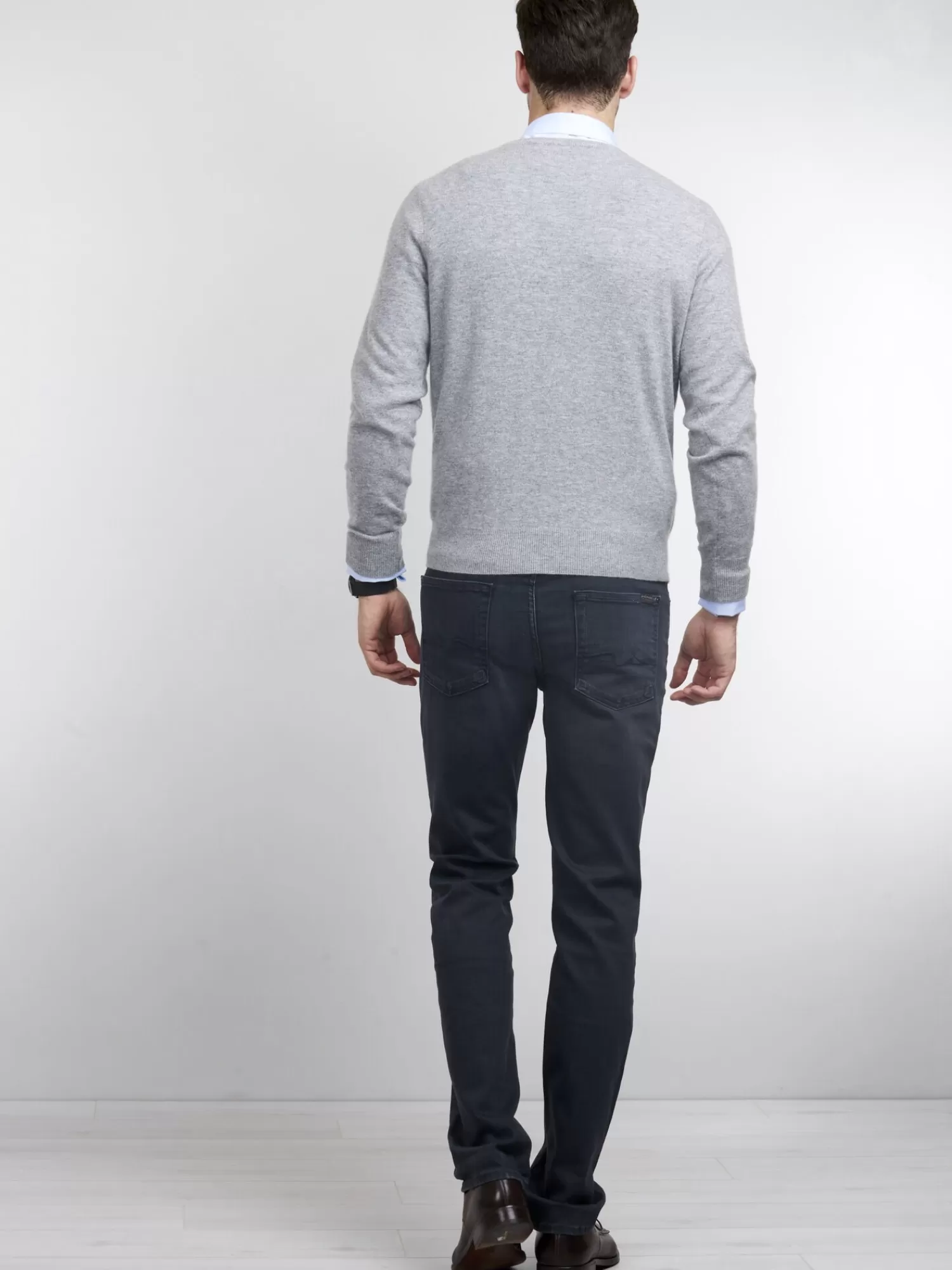 Pull Homme Décontracté à Col V - Matière Douce & Confortable | Modèle Essentiel