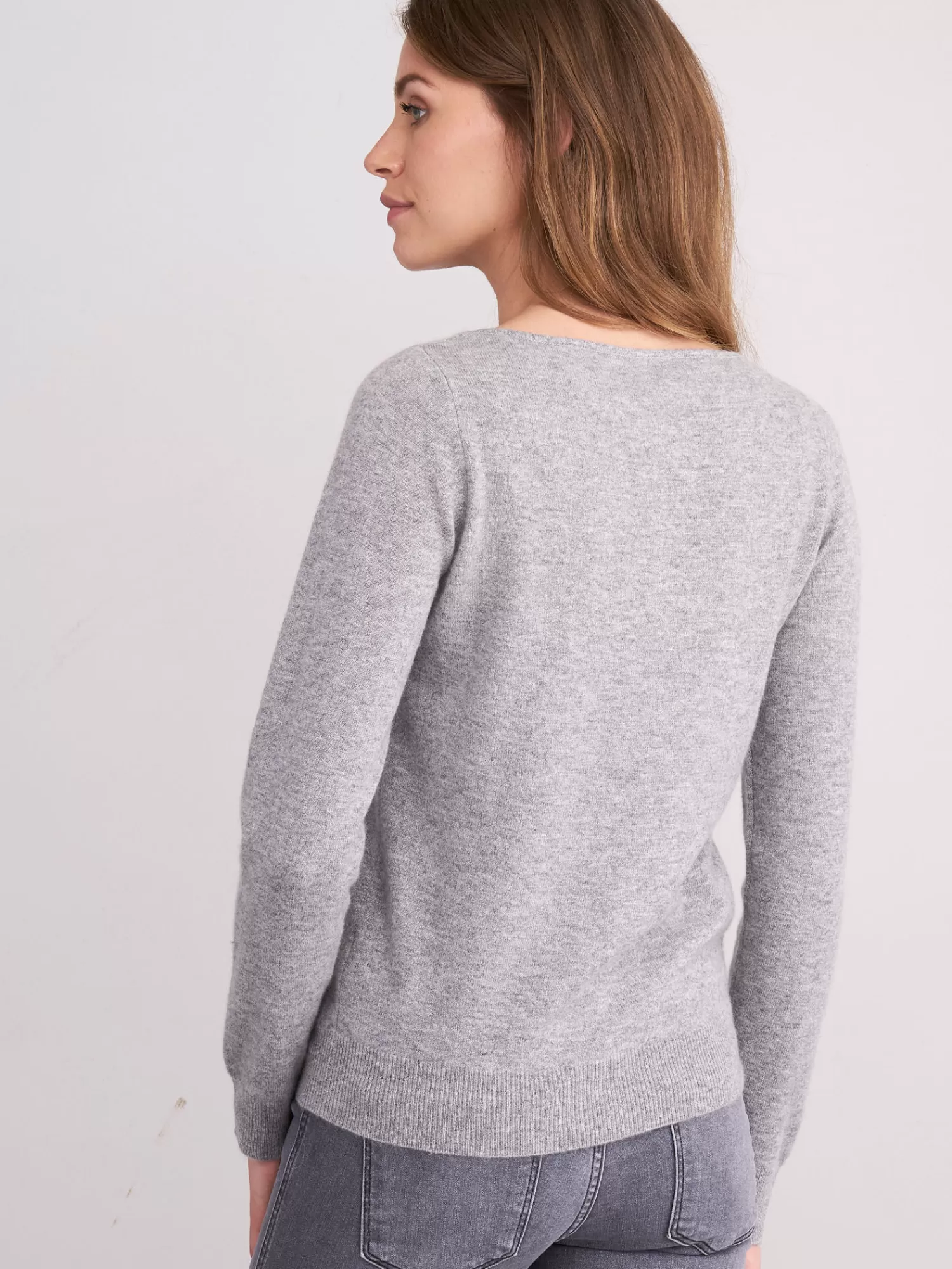 Doux Pull Femme en Cachemire Bio - Col Rond Élégant, Basique Intemporelle