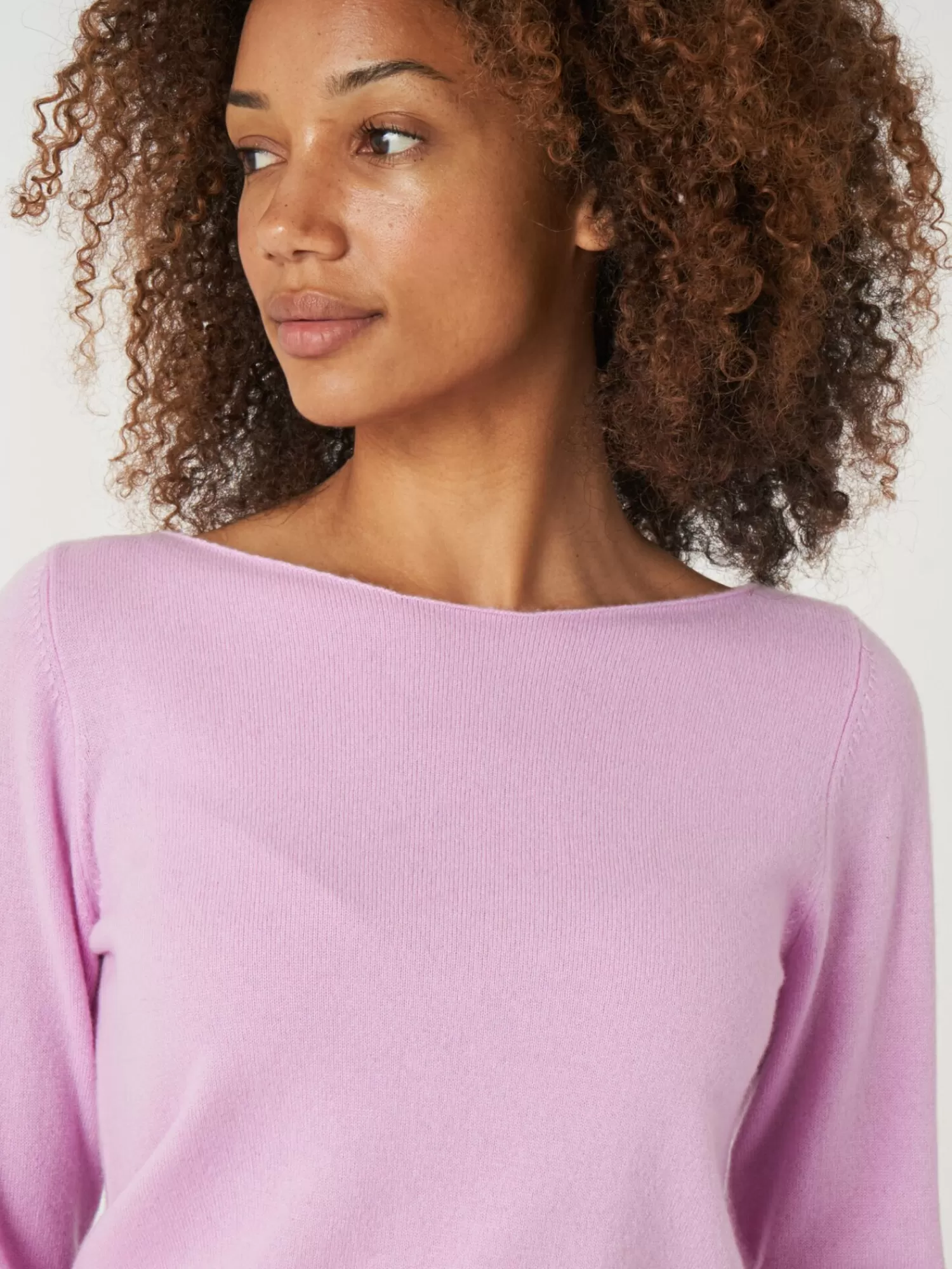 Doux pull col roulé en cachemire bio - Collection essentielle femme