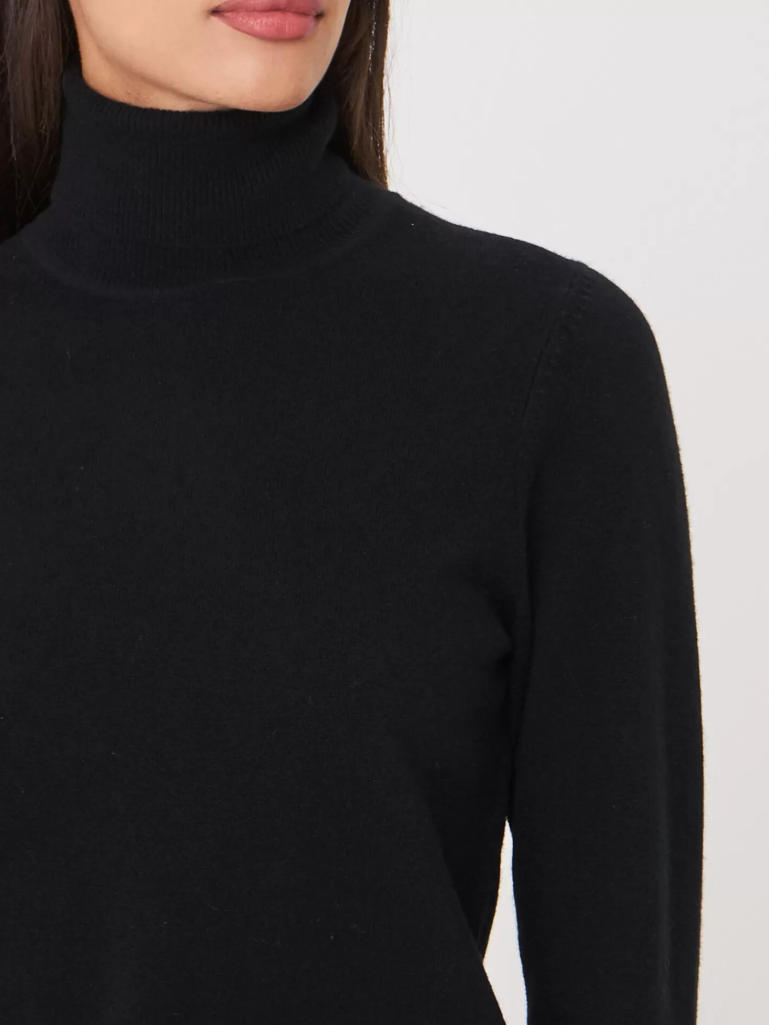 Pull Doux en Cachemire Écologique - Col Roulé Minimaliste pour Femme