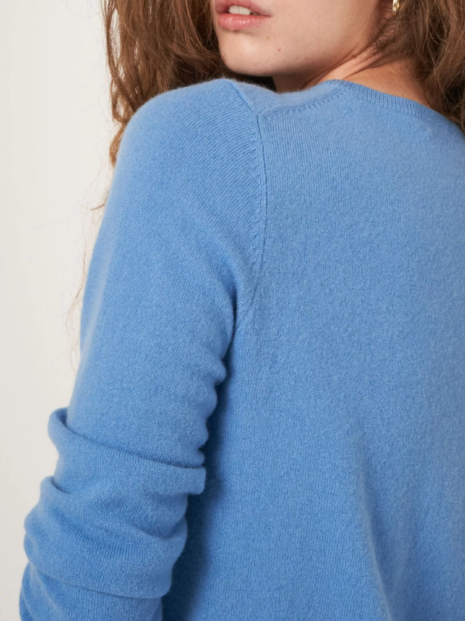 Gilet Femme en Cachemire Bio à Col Rond - Confort Élégant en Édition Limitée