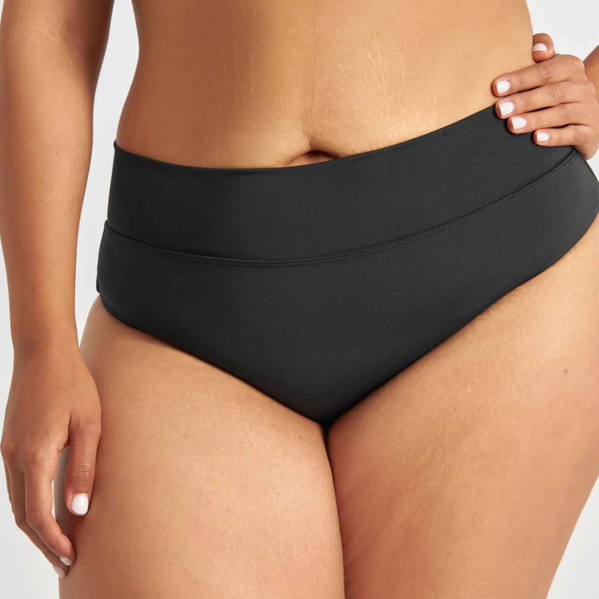 Culotte Bikini Femme Élégante - Noir Intense - Maillot Léger à Petit Prix