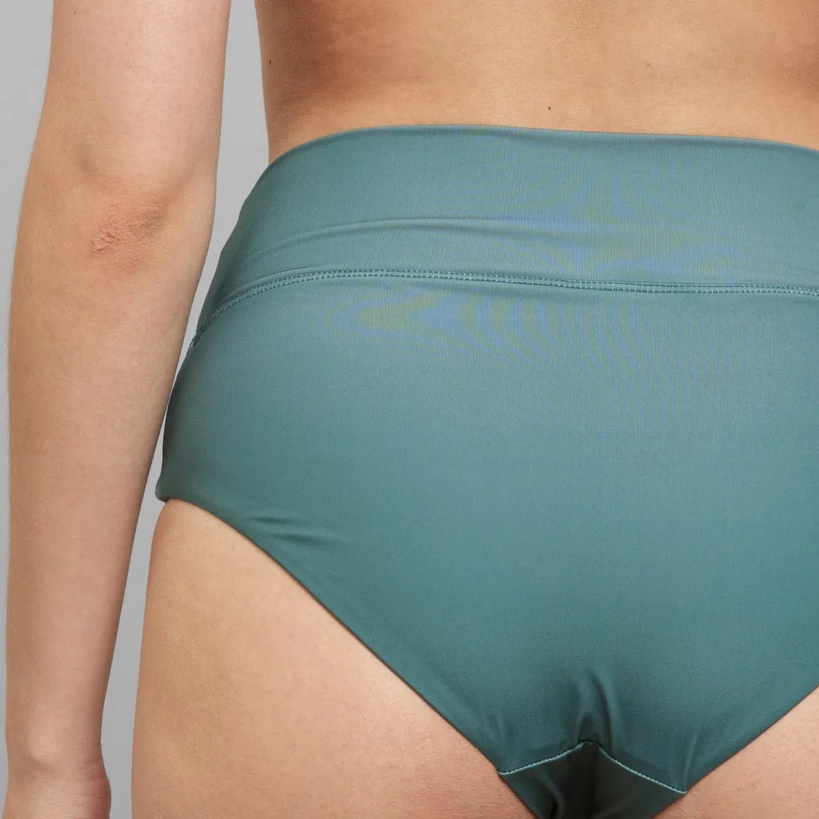 Maillot de bain féminin vert canard - Culotte bikini légère à prix doux