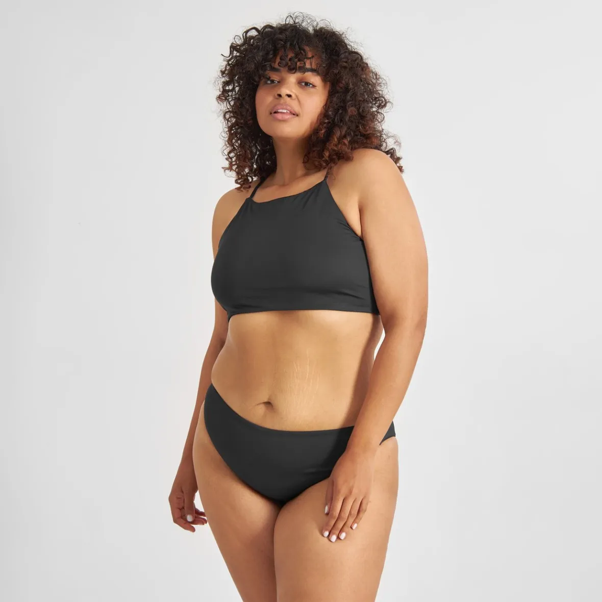 Haut de bikini Orust noir - Maillot de bain féminin élégant pour l'été