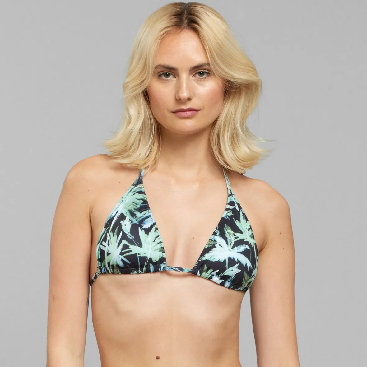 Haut de bikini Sandnes à motifs palmiers artisanaux - Noir pour femme | Promotion été en déstockage exclusif