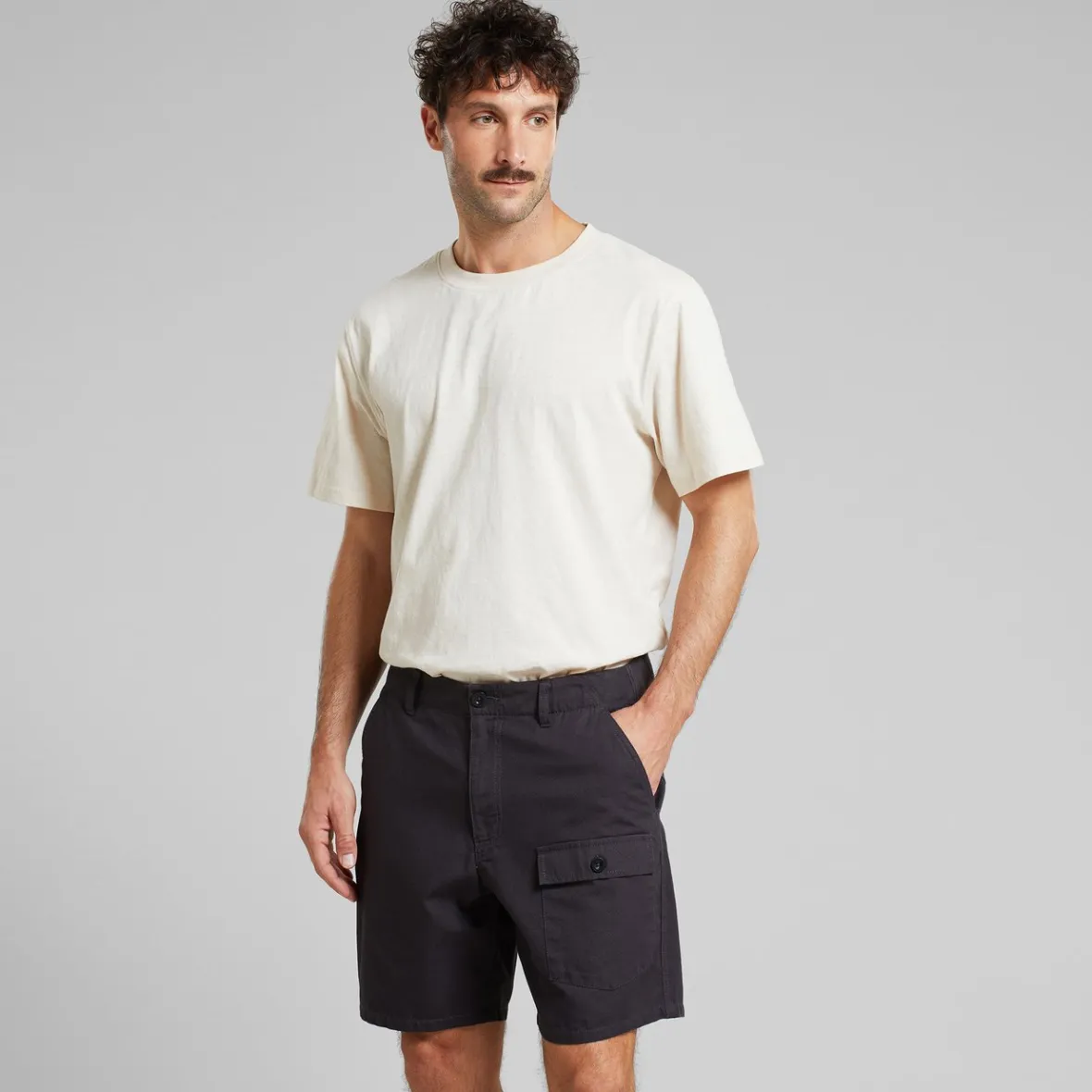 Short Cargo Muddus Toile Robust - Noir Phantom | Promotion Édition Limitée en Liquidation Express