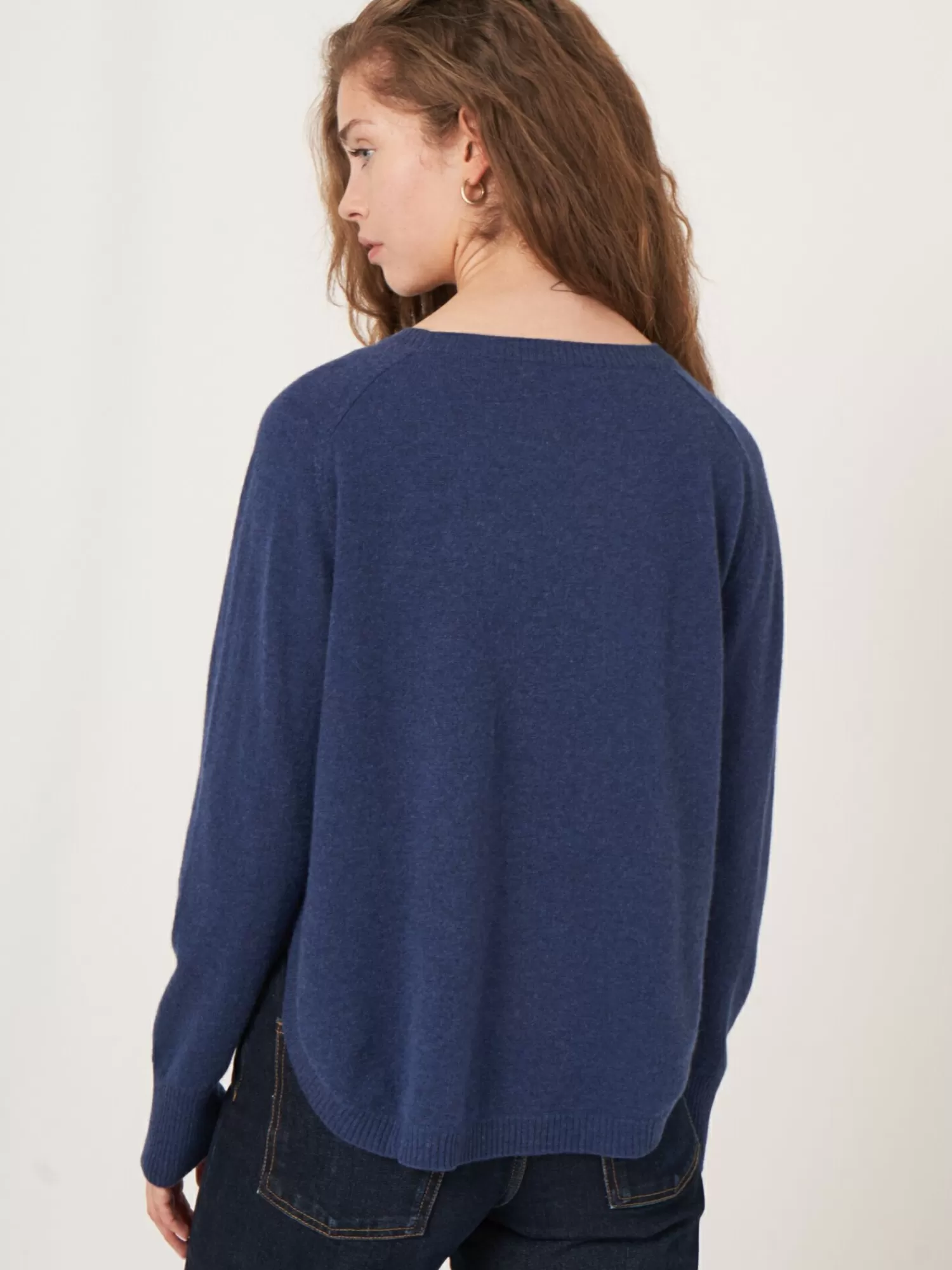 Pull Femme en Cachemire Boothalstrui - Ourlet Arrondi, Style Intemporel