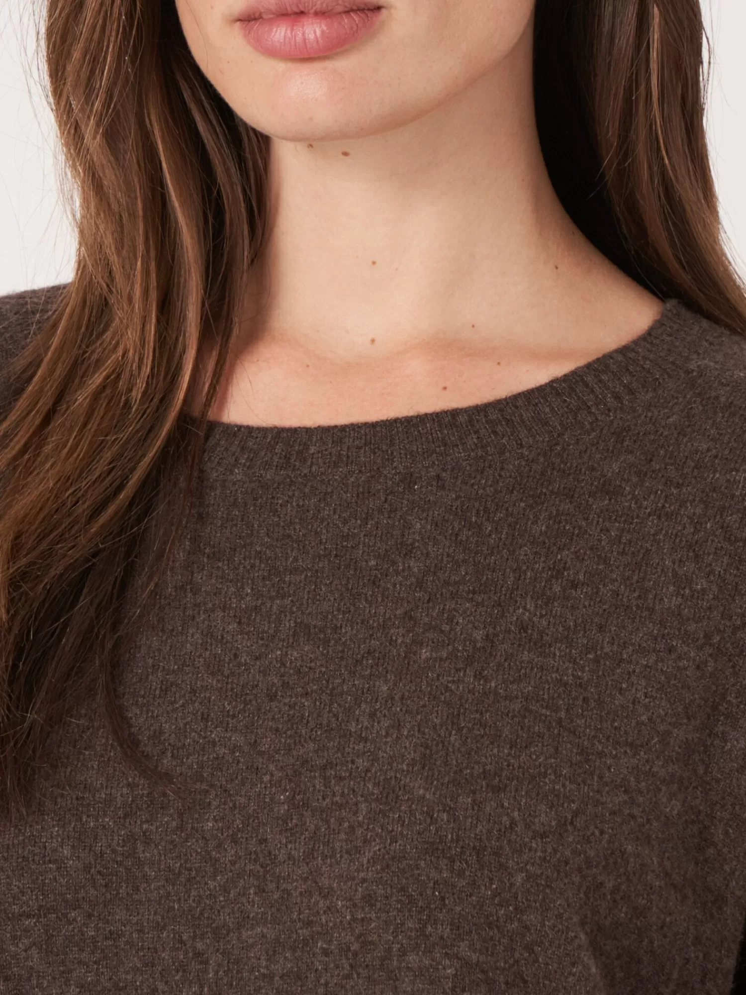 Pull femme en cachemire Boothalstrui - Ourlet arrondi - Liquidation exclusive