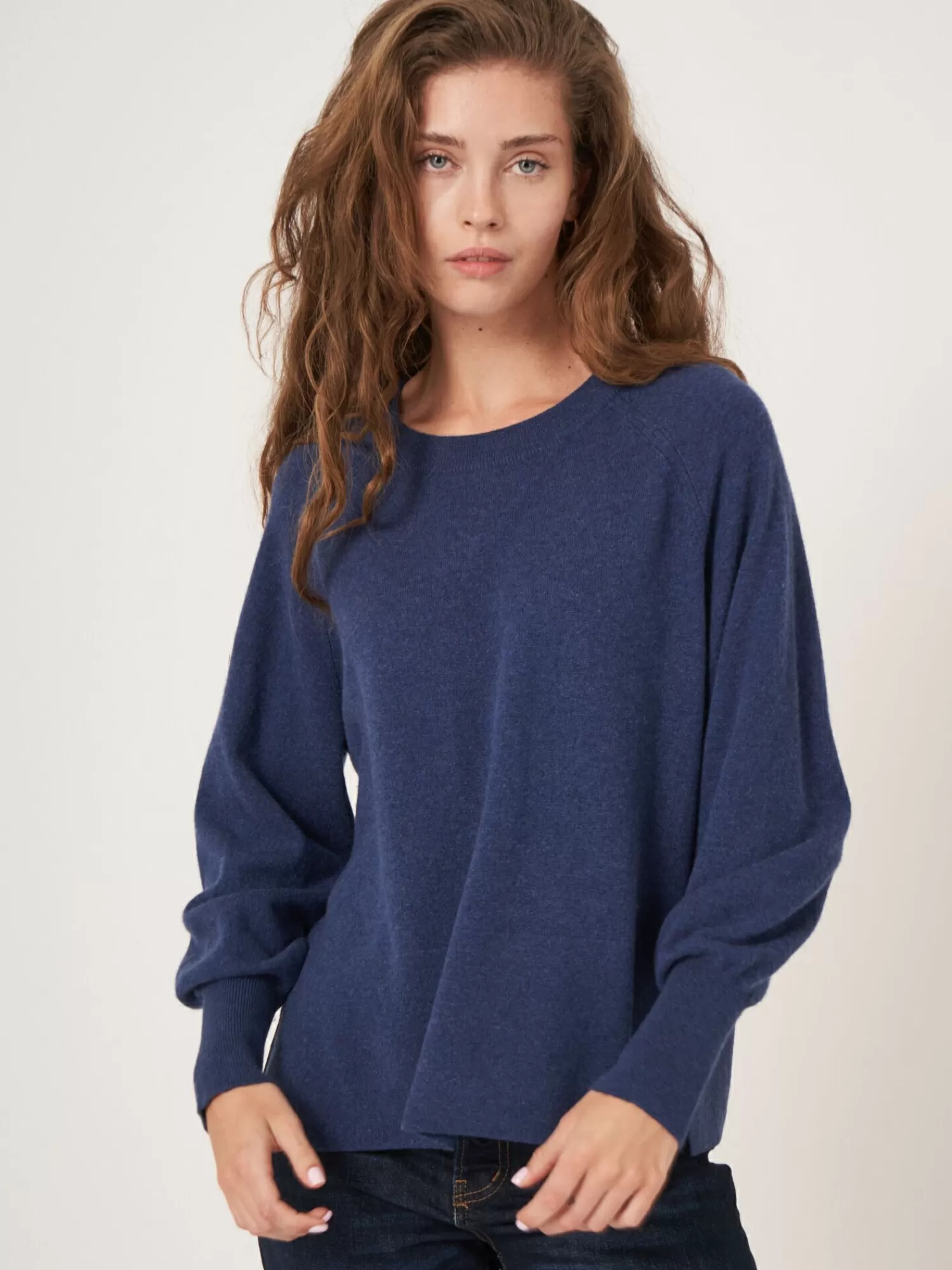 Pull Femme en Cachemire Doux - Manches Raglan, Encolure Côtes et Fente Latérale - Style Décontracté Chic