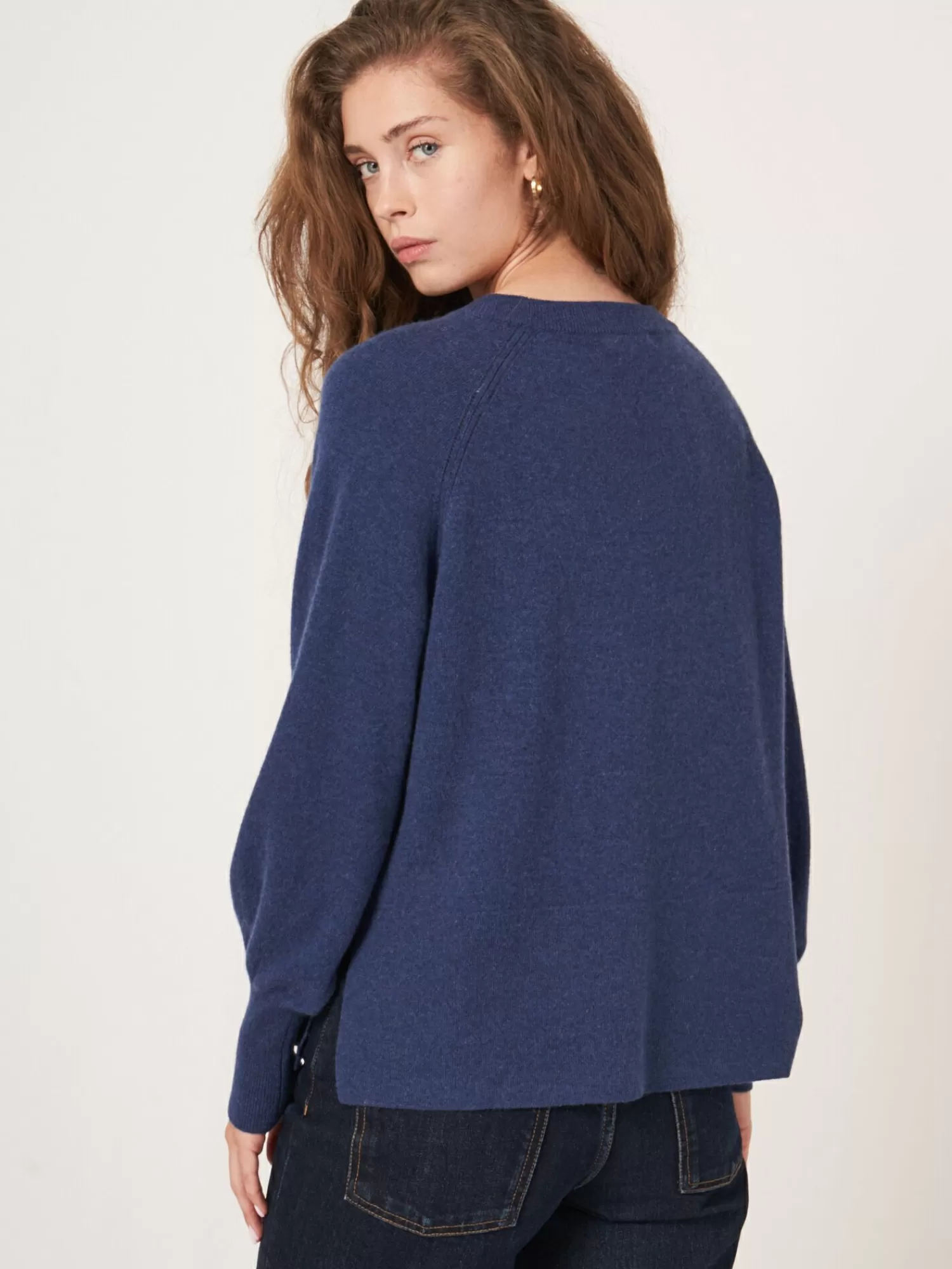 Pull Femme en Cachemire Doux - Manches Raglan, Encolure Côtes et Fente Latérale - Style Décontracté Chic