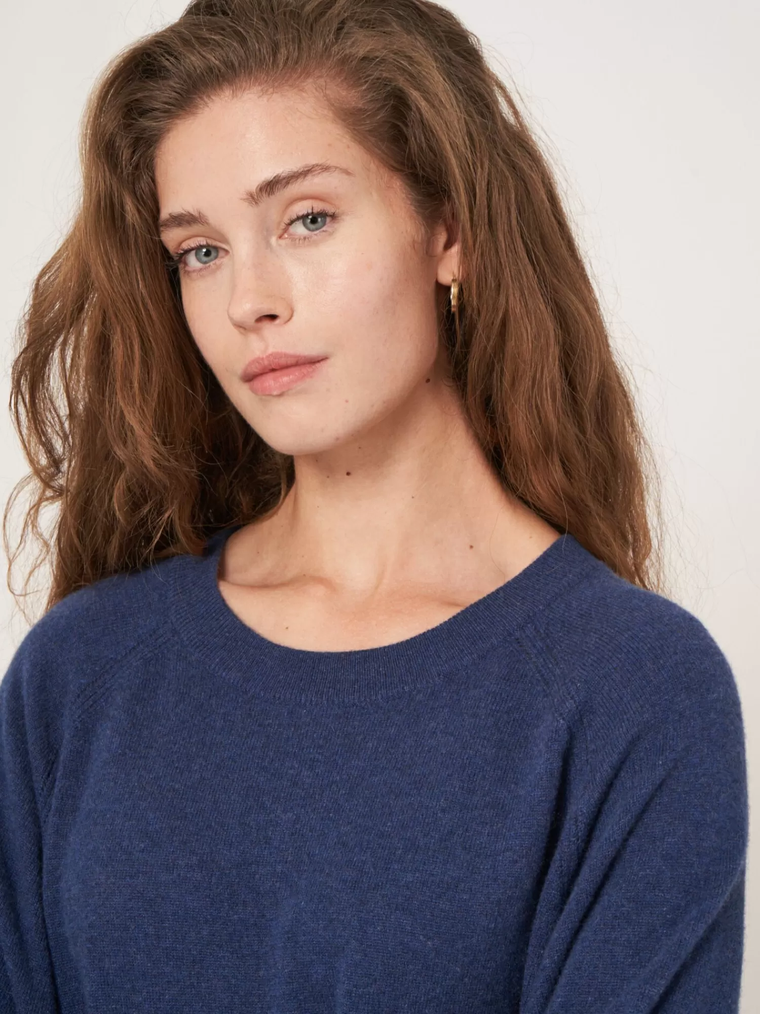 Pull Femme en Cachemire Doux - Manches Raglan, Encolure Côtes et Fente Latérale - Style Décontracté Chic
