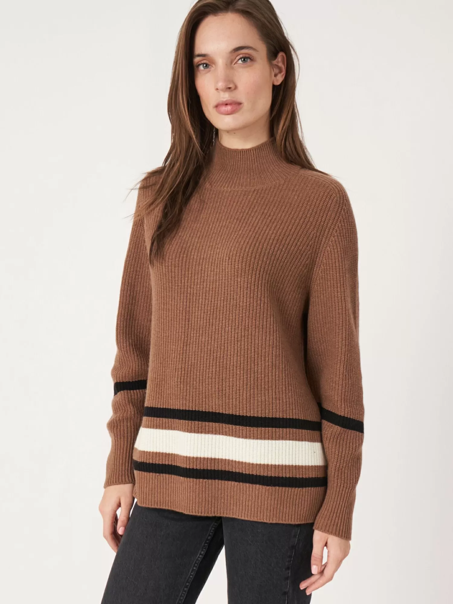 Élégant pull en cachemire pour femme - Col montant avec rayures discrètes | Promotion exclusive