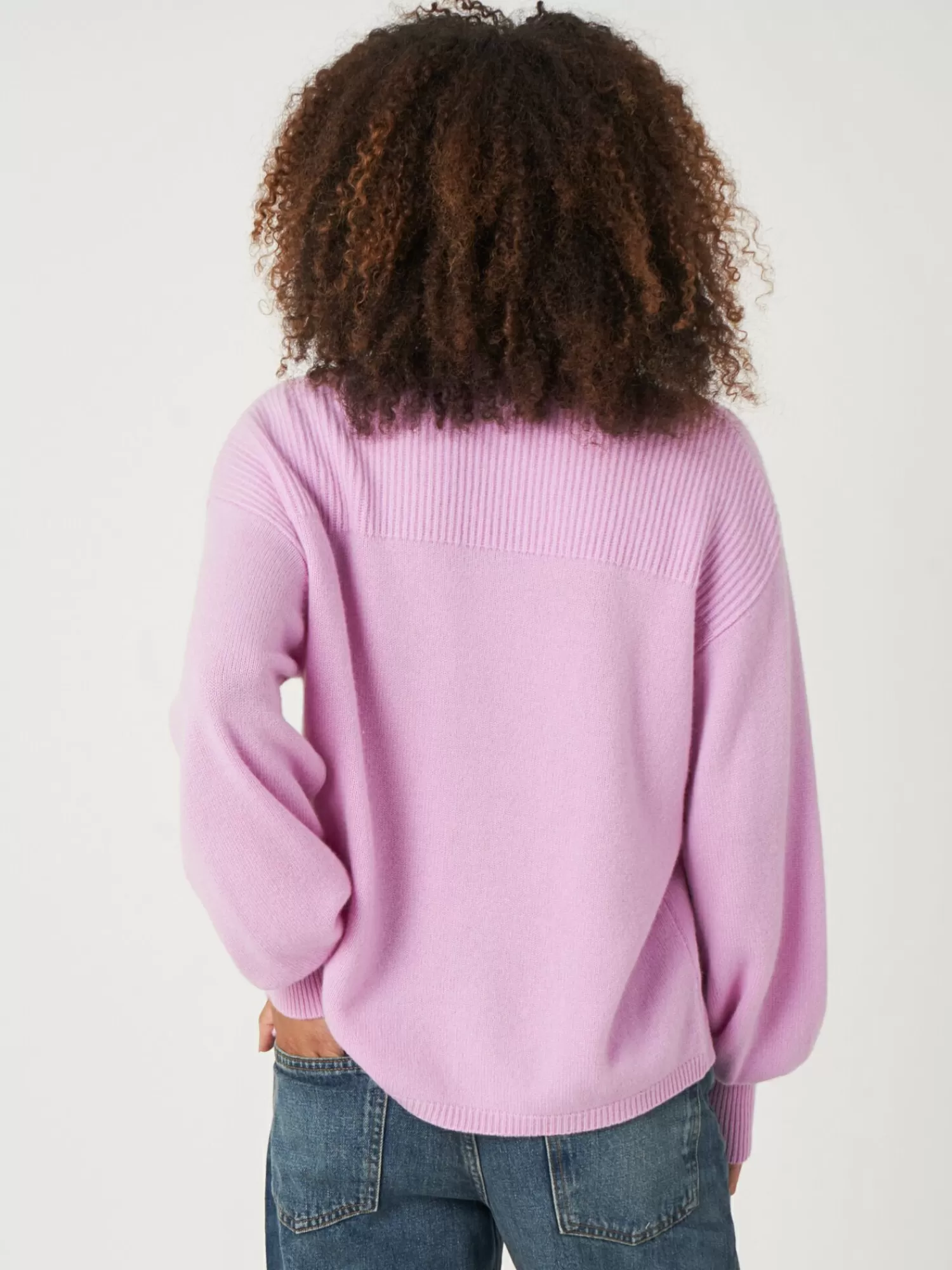 Pull Femme en Cachemire - Col Montant, Fente Latérale et Motif Côtelé | Promotion Éclair sur les Dernières Pièces