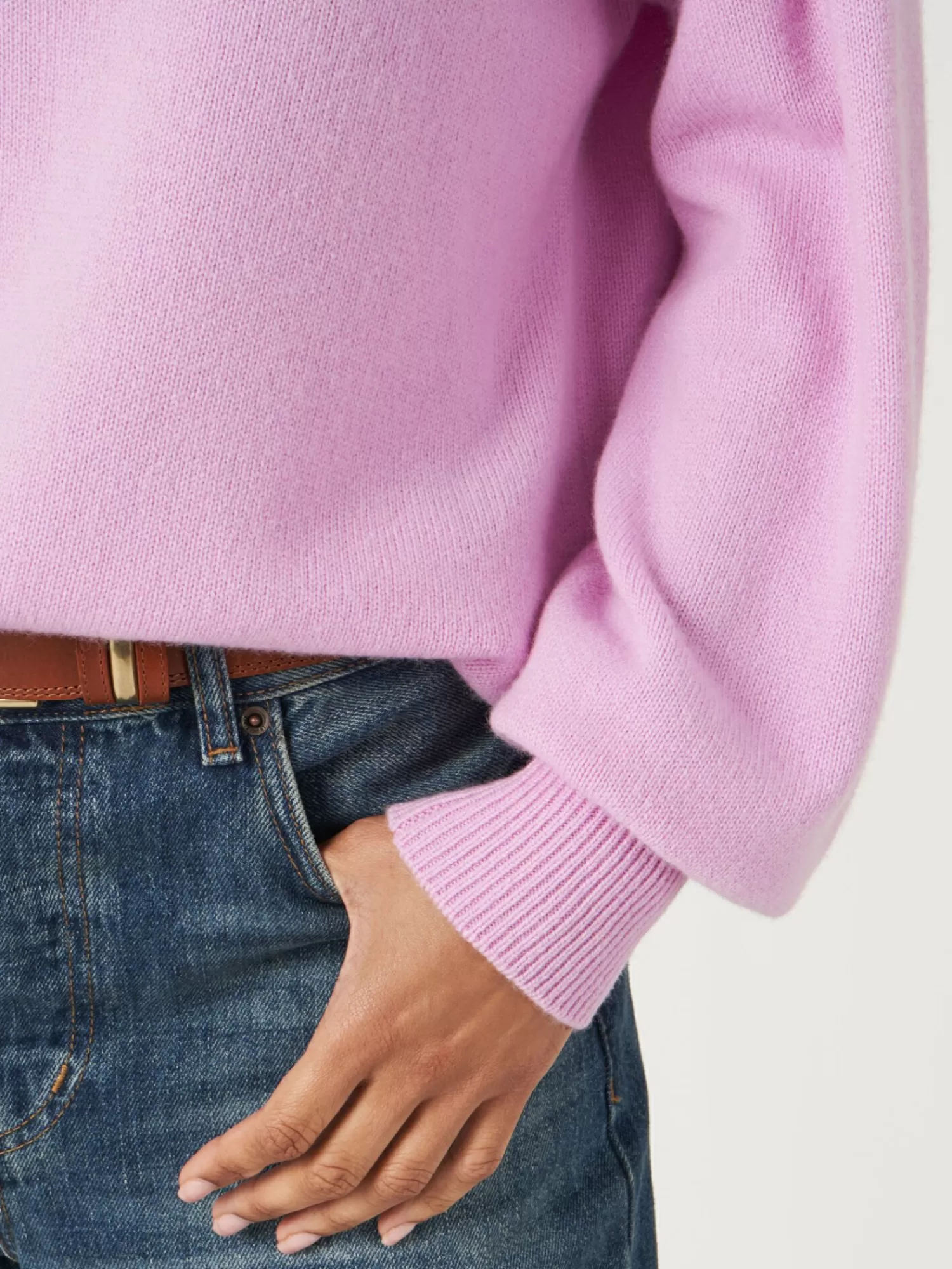 Pull Femme en Cachemire - Col Montant, Fente Latérale et Motif Côtelé | Promotion Éclair sur les Dernières Pièces