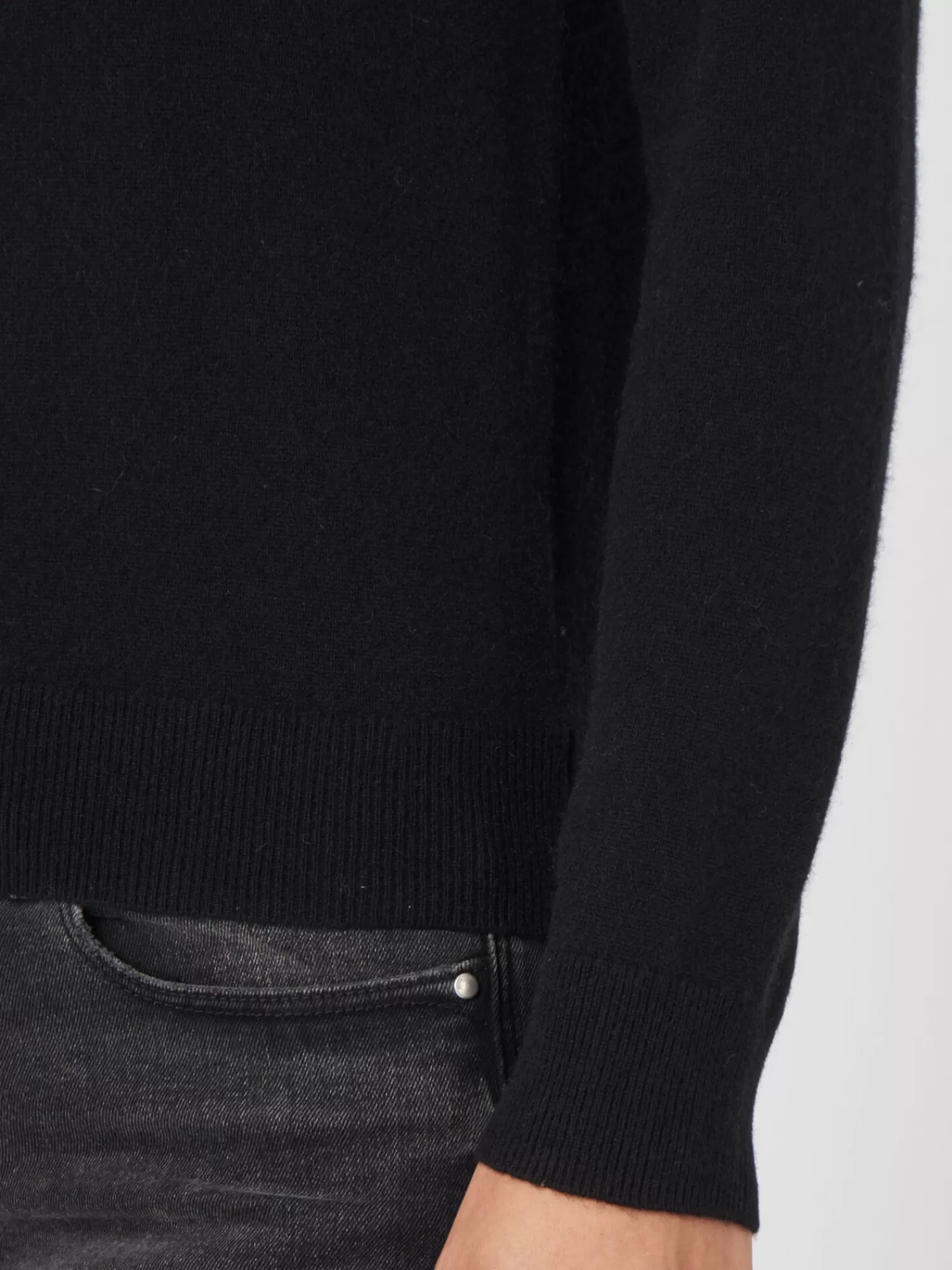 Pull en Cachemire Femme à Col Montant - Soldes Exclusifs sur les Pièces Élégantes
