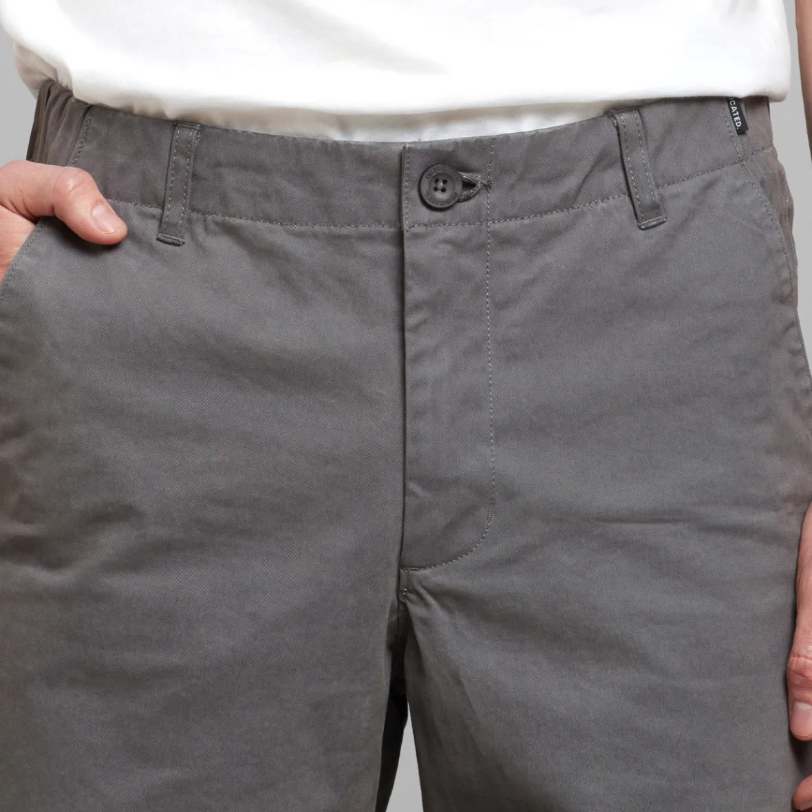 Short Chino Tendance Nacka - Gris Anthracite en Promo Exclusive