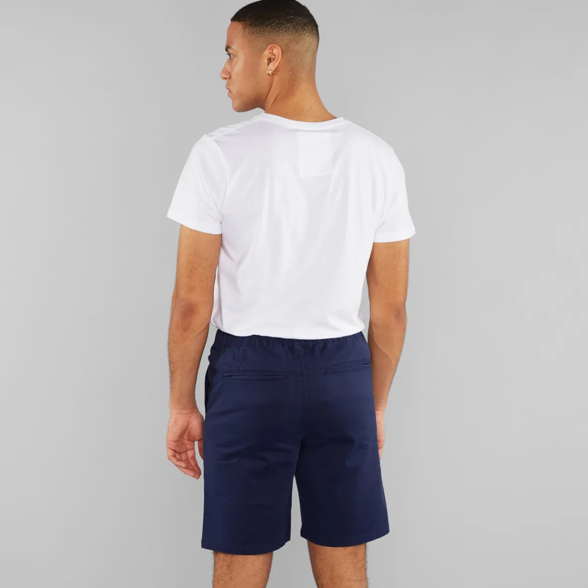 Short en Chino Nacka Bleu Marine - Profitez de notre Déstockage Exclusif en Ligne!