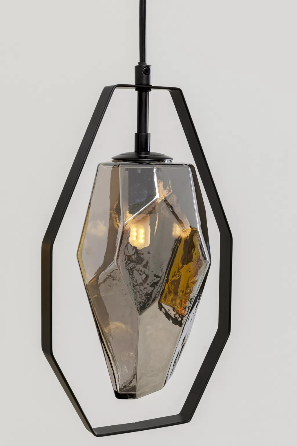 Lustre suspendu design Diamant Fever - Modèle contemporain pour salle à manger - Noir intense - 67 cm - Collection exclusive KARE Design
