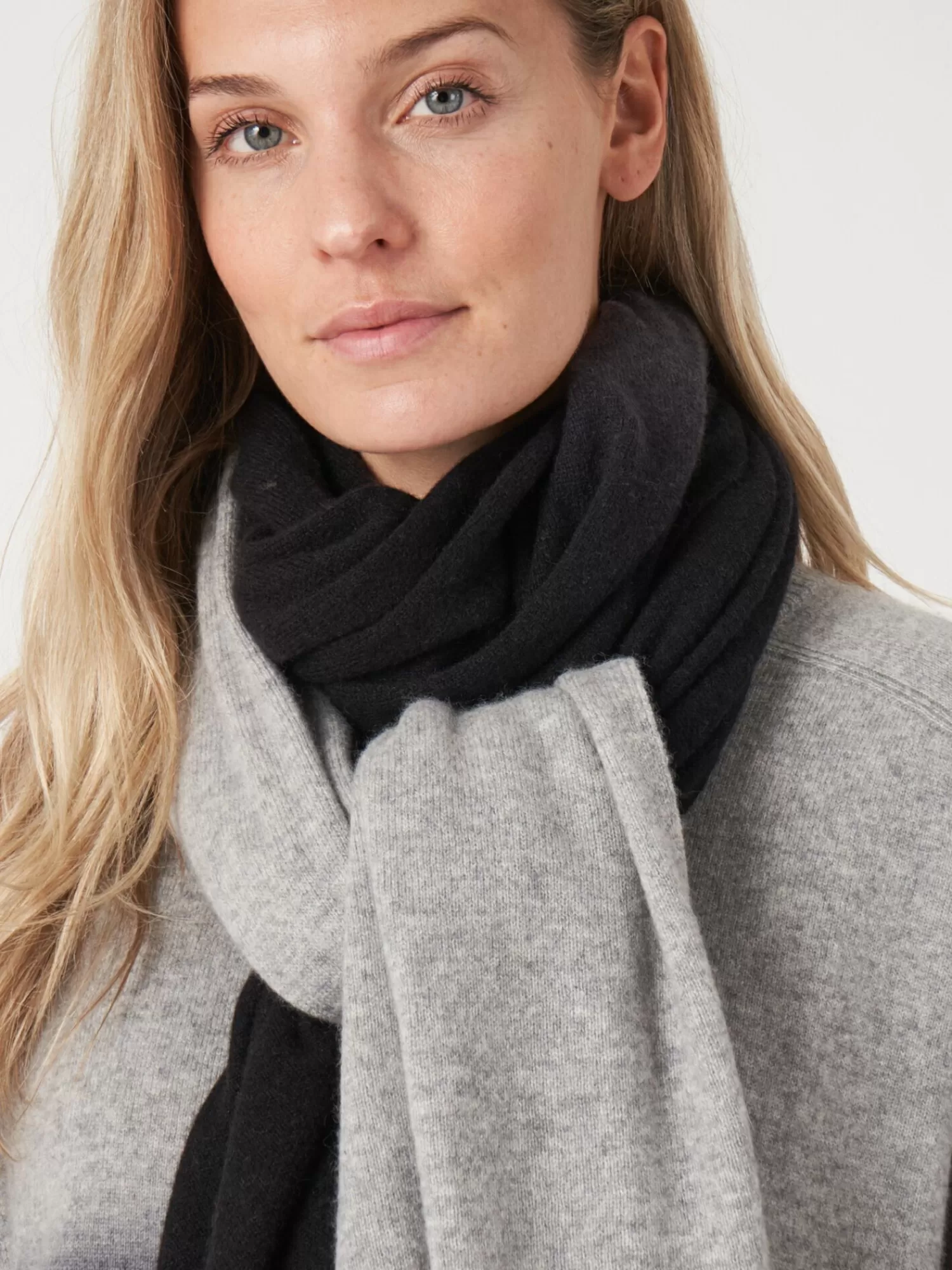 Écharpe Femme en Cachemire Bio à Dégradé Naturel - Élégance Confortable et Style Unique