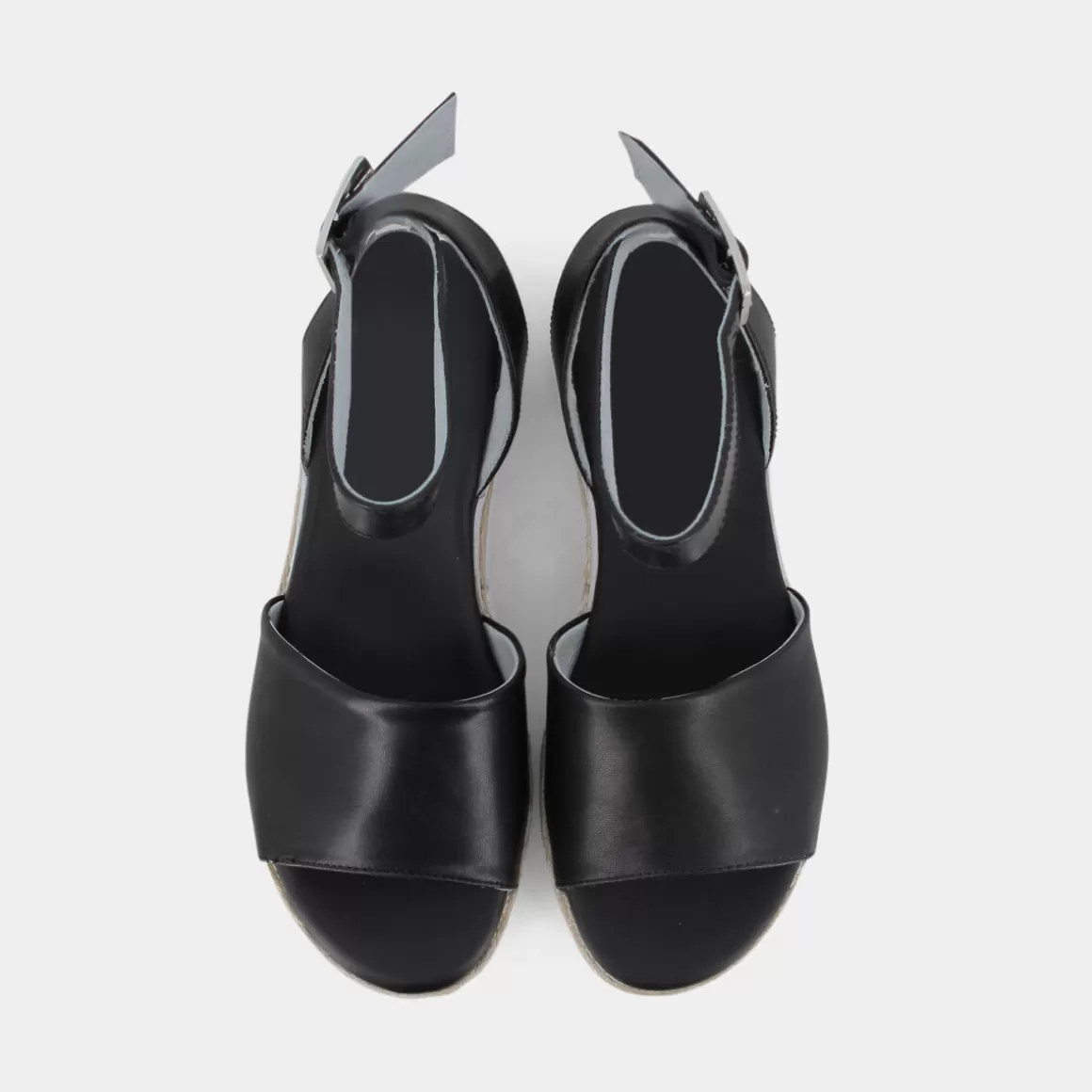 Sandales NERO GIARDINI Modèle E218-830D en Cuir Souple Noir - Élégance Intemporelle