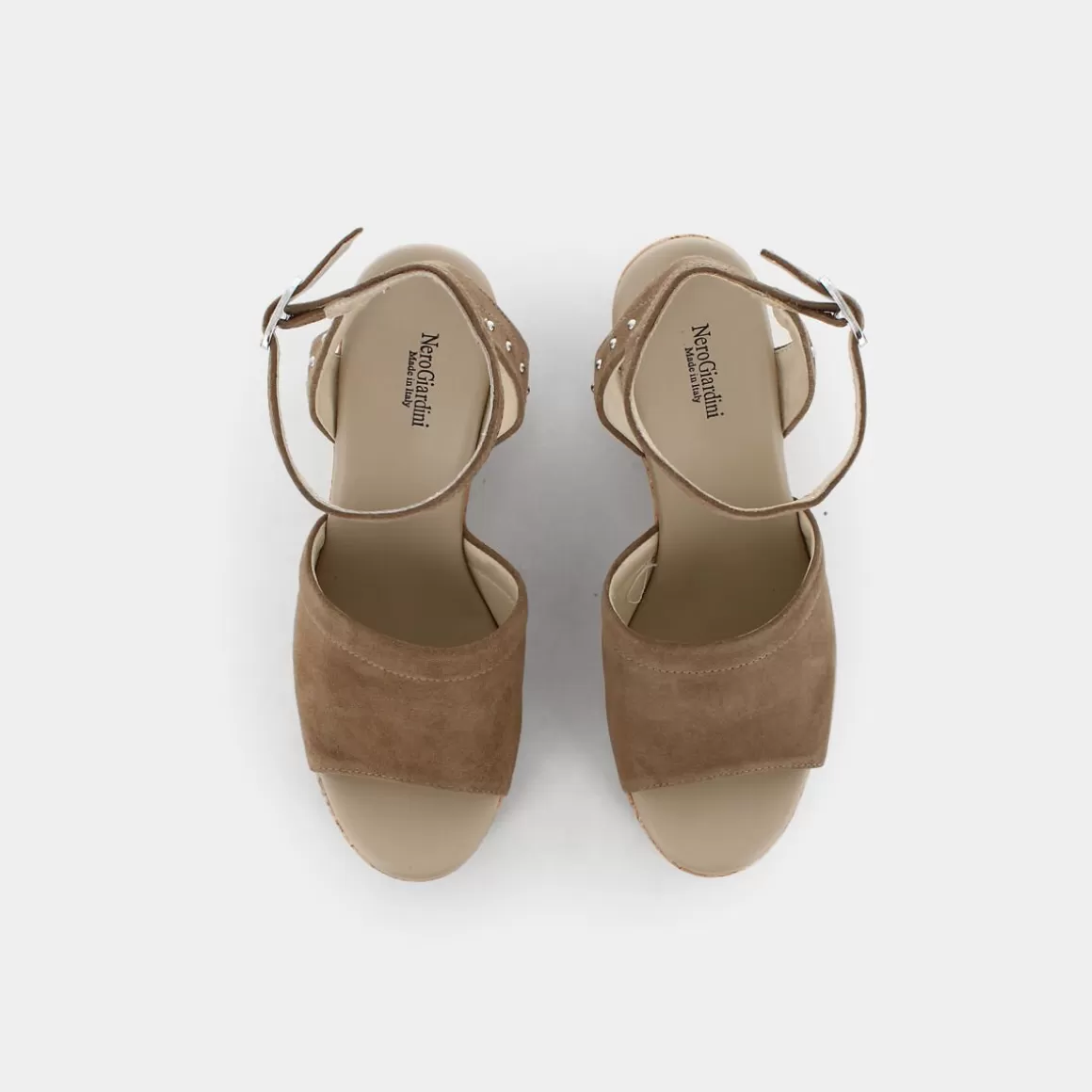 Sandales confortables NERO GIARDINI - Modèle E307663D en cuir souple, teinte castoro marron | Promotion printanière exclusive