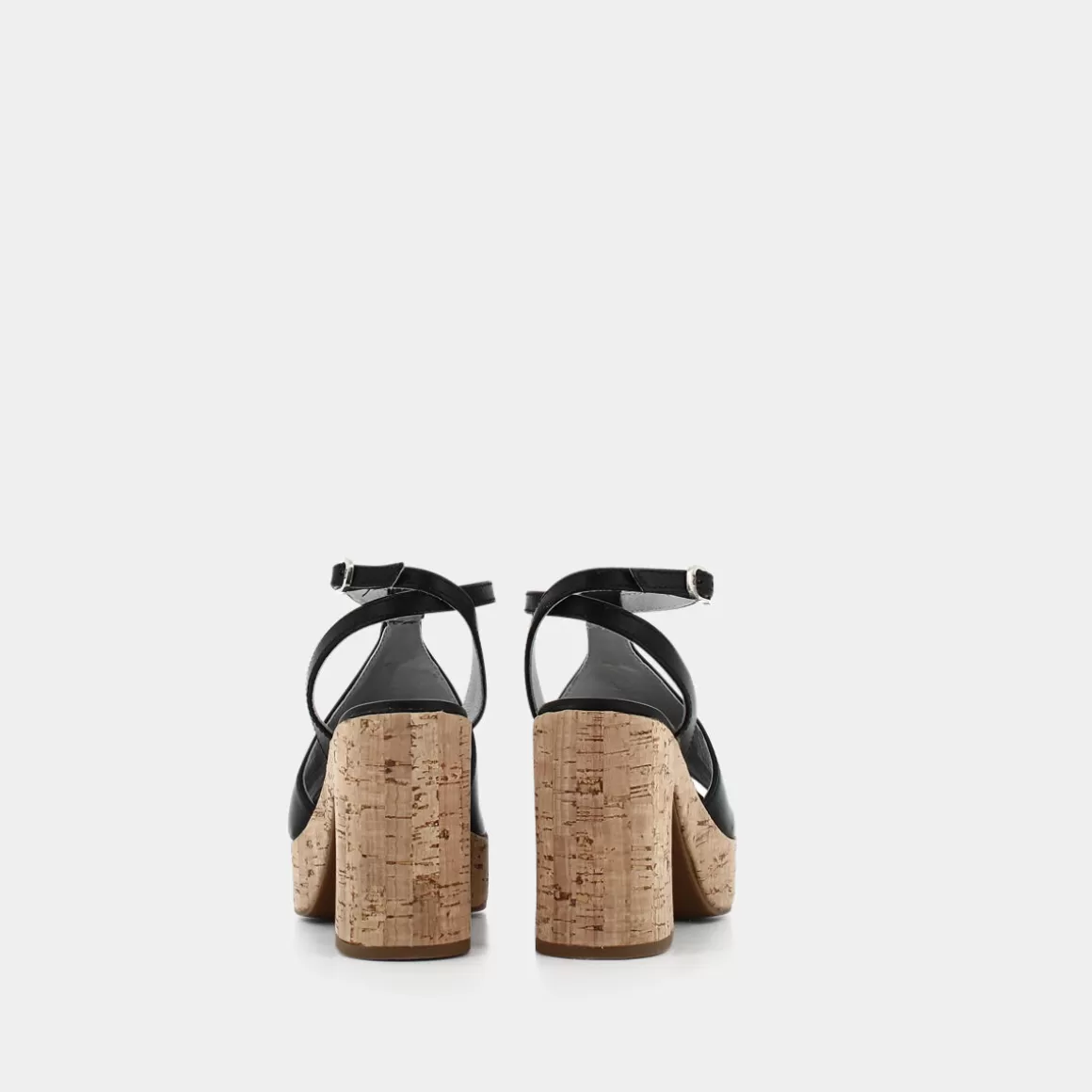Sandales femme NERO GIARDINI en cuir souple - Modèle E307670D noir élégant - Chaussures confortables pour été avec semelle amortissante