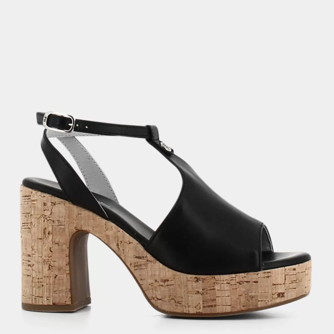 Sandales femme NERO GIARDINI en cuir souple - Modèle E307670D noir élégant - Chaussures confortables pour été avec semelle amortissante
