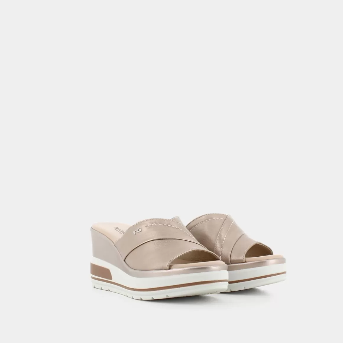 Sandales NERO GIARDINI Saturn E307702D - Modèle confortable en cuir beige à prix doux