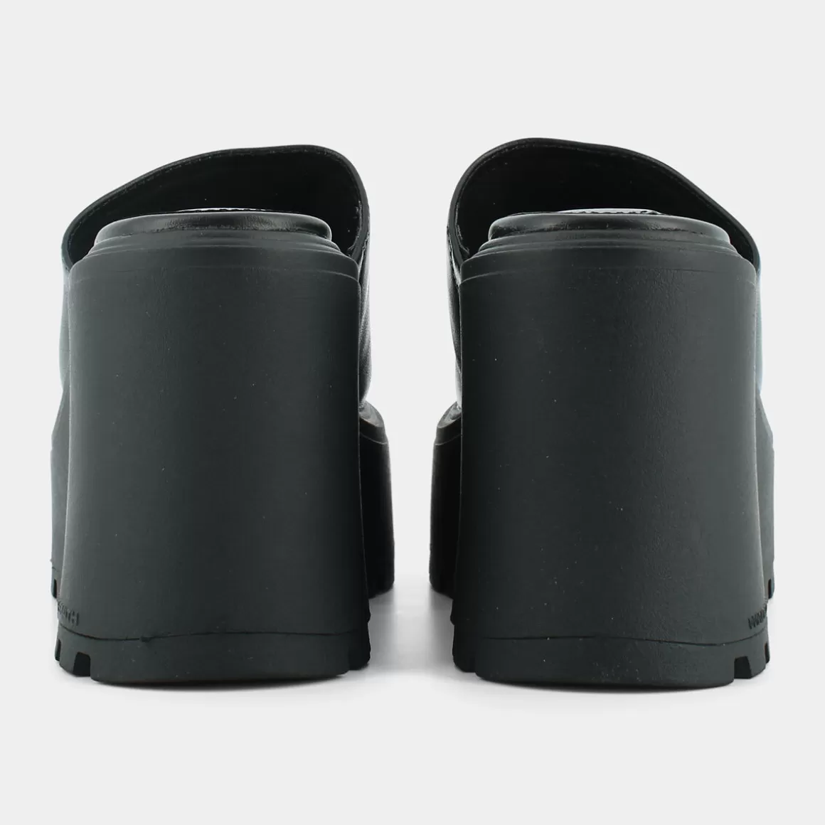 Sandales Fantaisie WINDSOR SMITH - Modèle Nero en promotion exclusive