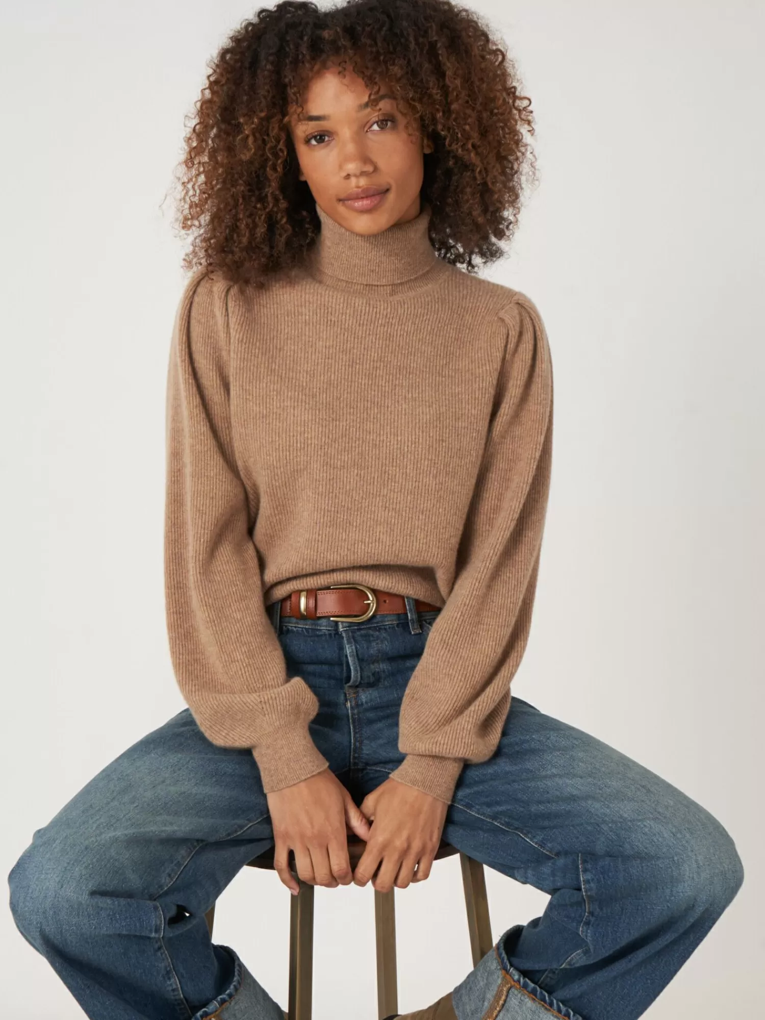 Pull Femme en Cachemire Doux à Col Montant - Tricotage Fin pour un Confort Optimal