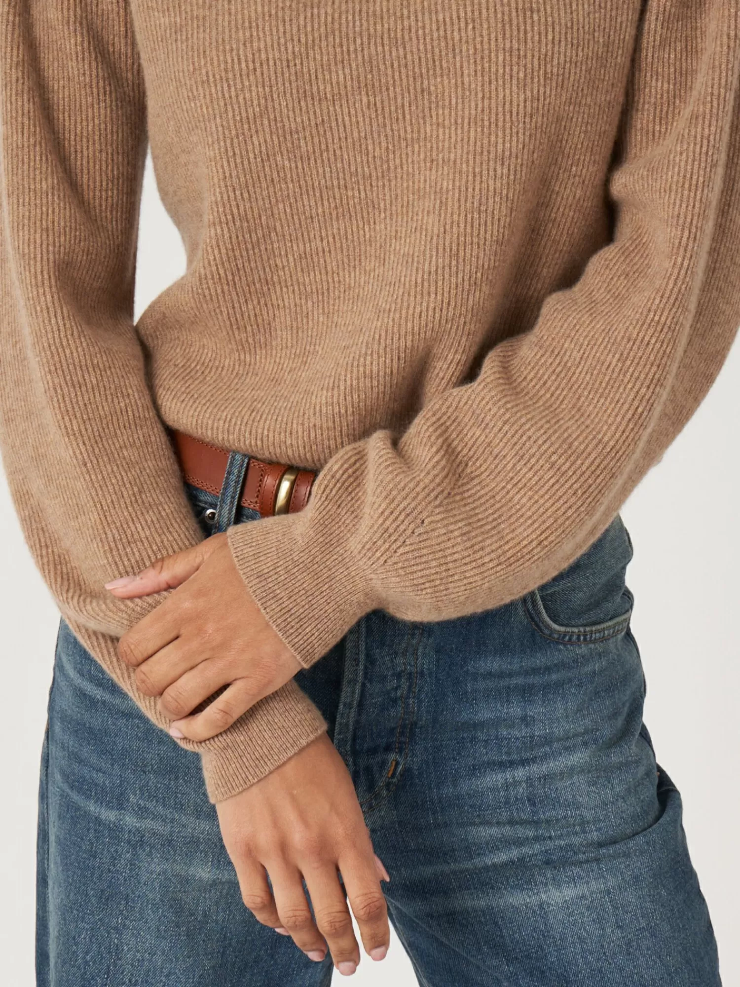 Pull Femme en Cachemire Doux à Col Montant - Tricotage Fin pour un Confort Optimal