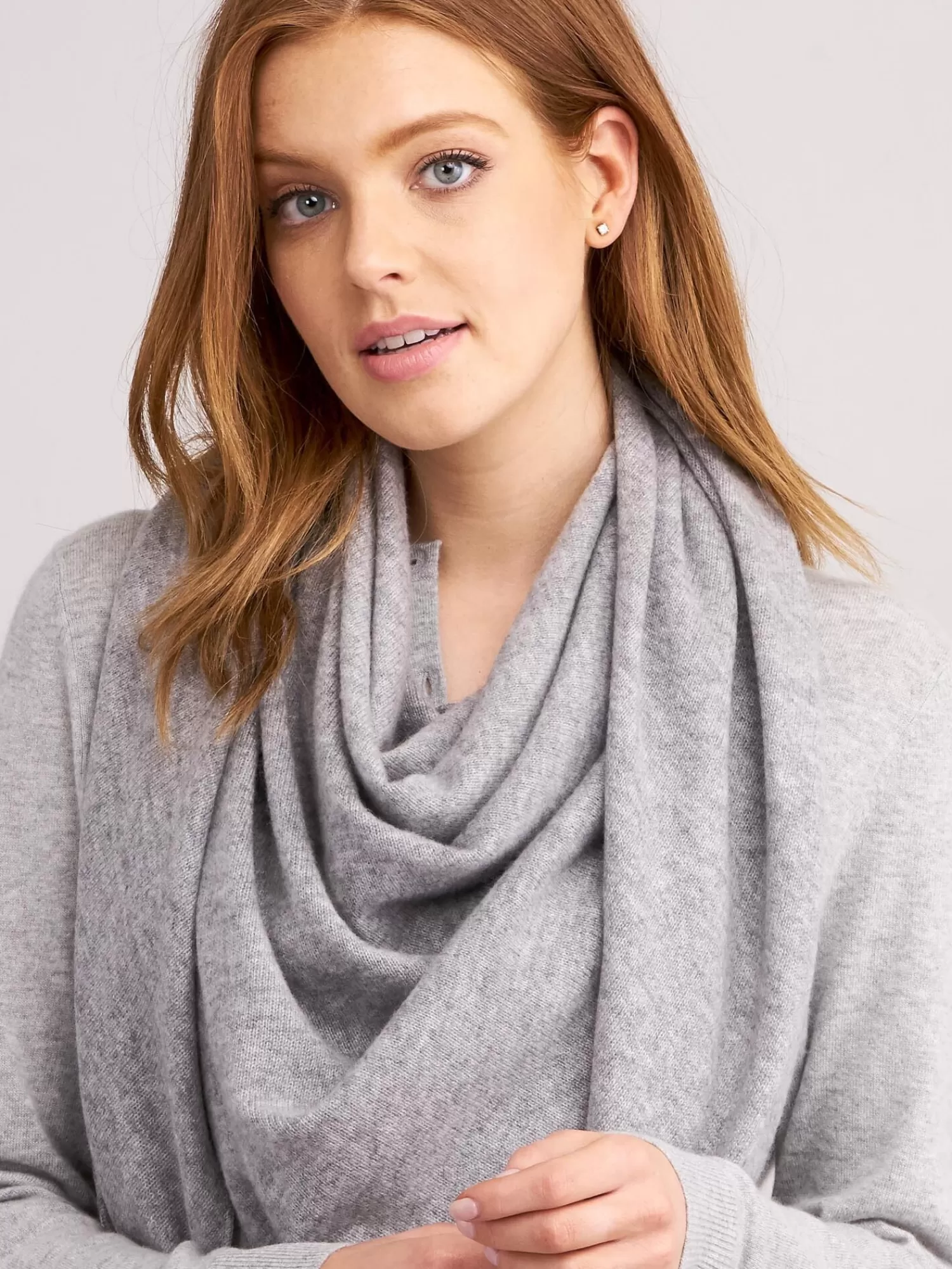 Écharpe Triangulaire en Cachemire Biologique pour Femme - Doux, Léger et Durable