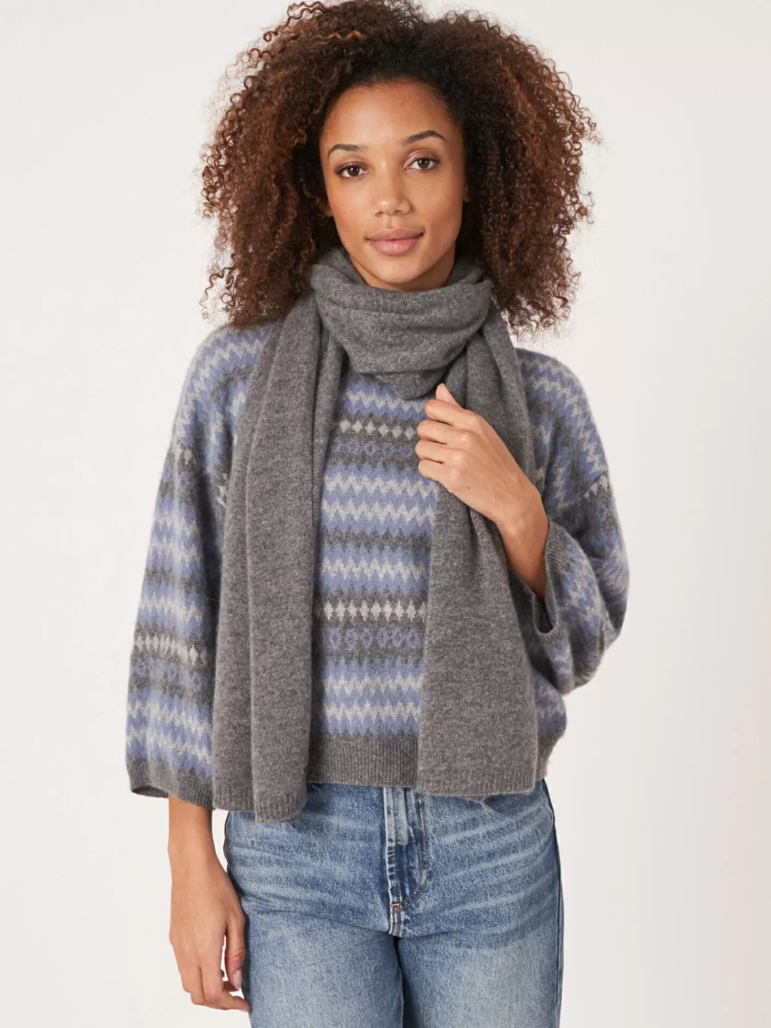 Écharpe Élégante en Cachemire Biologique - Tricoté Main pour Femme - Accessoire Hiver Doux et Léger