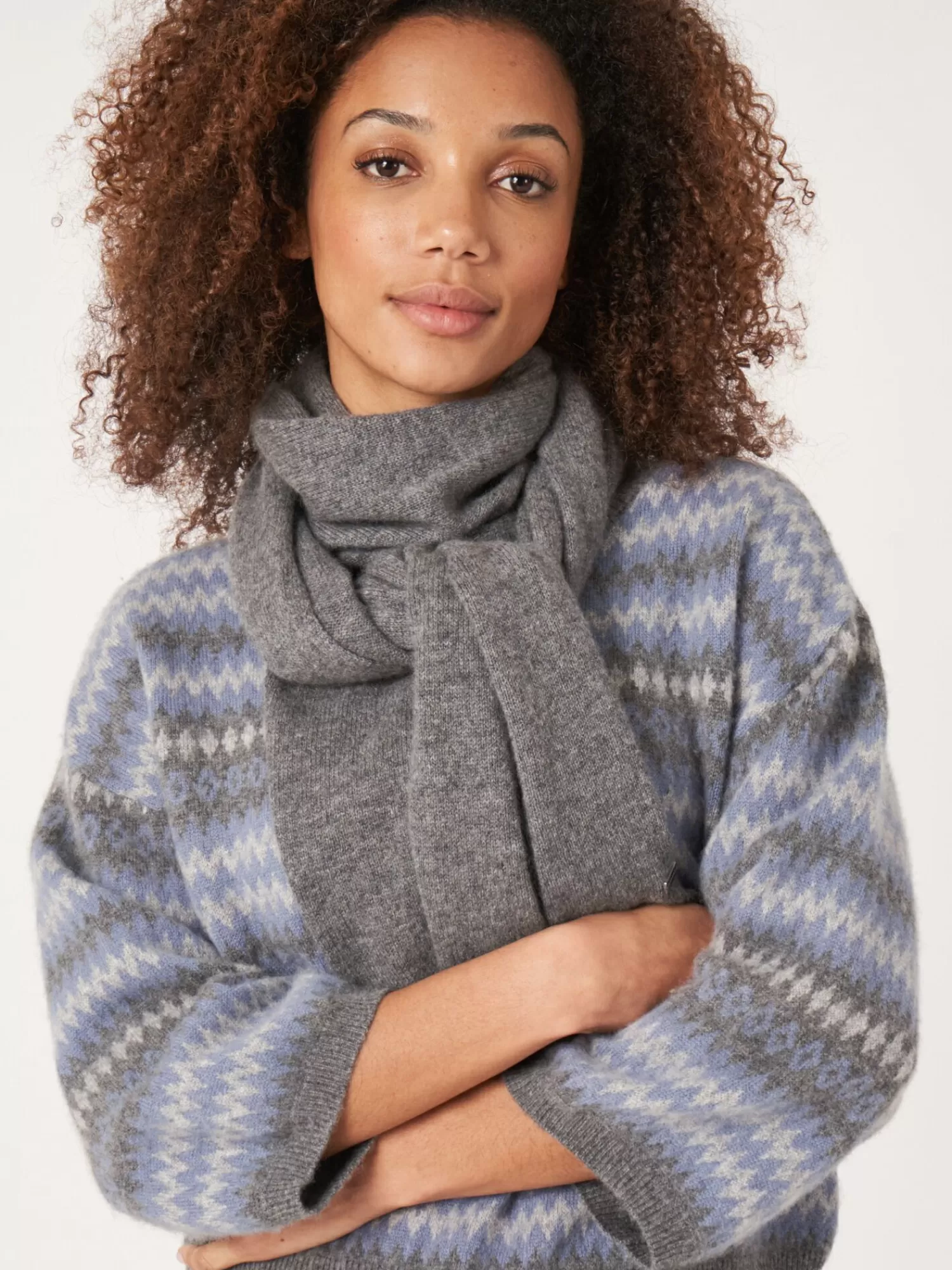 Écharpe Élégante en Cachemire Biologique - Tricoté Main pour Femme - Accessoire Hiver Doux et Léger