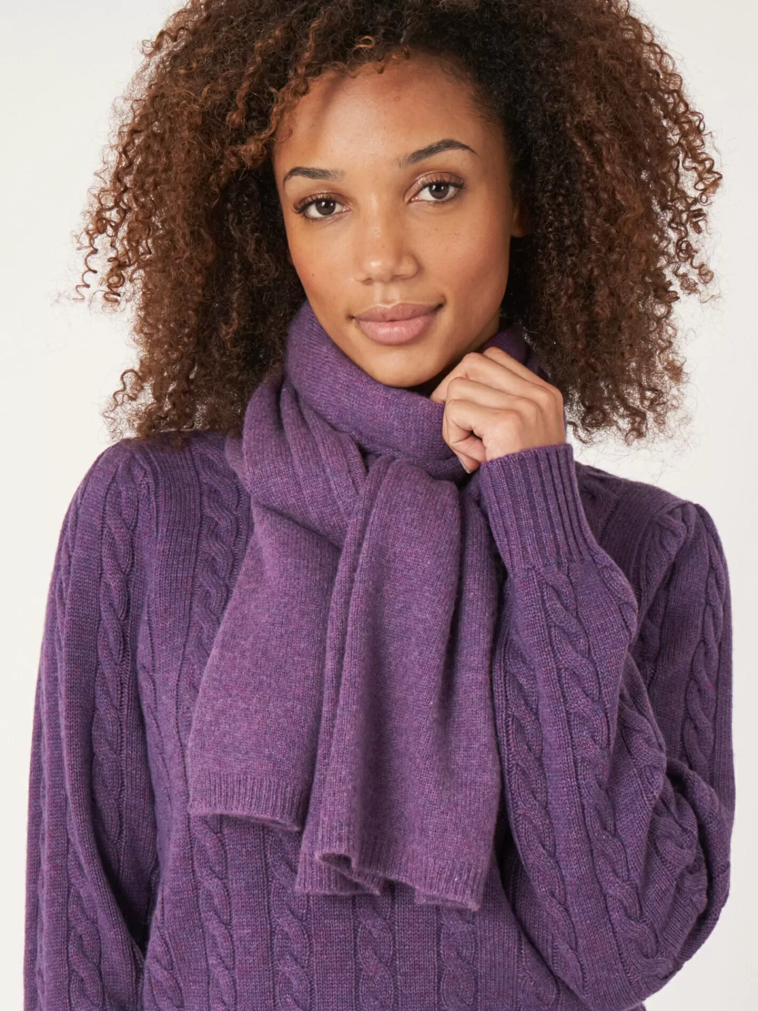 Écharpe en Cachemire Biologique pour Femme - Tricot Main Délicat en Promotion