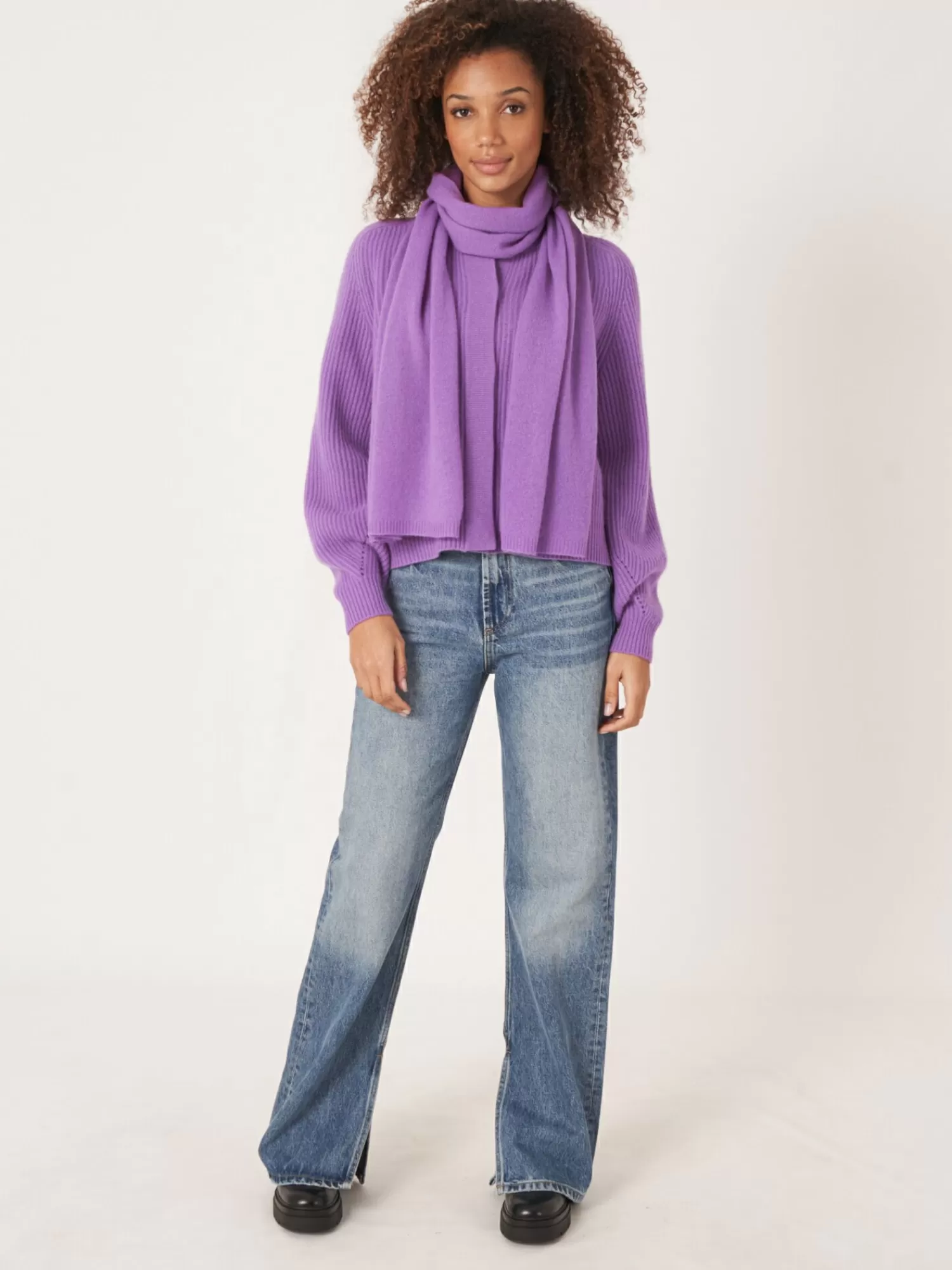 Écharpe Douce en Cachemire Bio Tricoté Main - Accessoire Hiver Élégant pour Femme