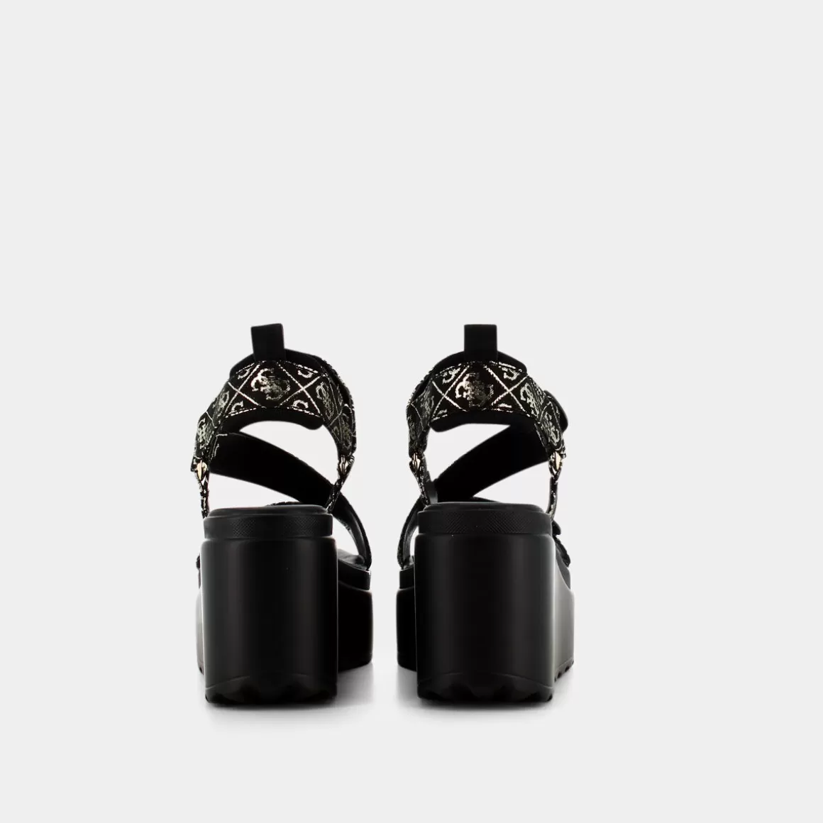 GUESS Sandales Fal04 Platine - Modèle Élégant Noir en Promotion Limitée | Chaussures Femme Printemps-Été 2024