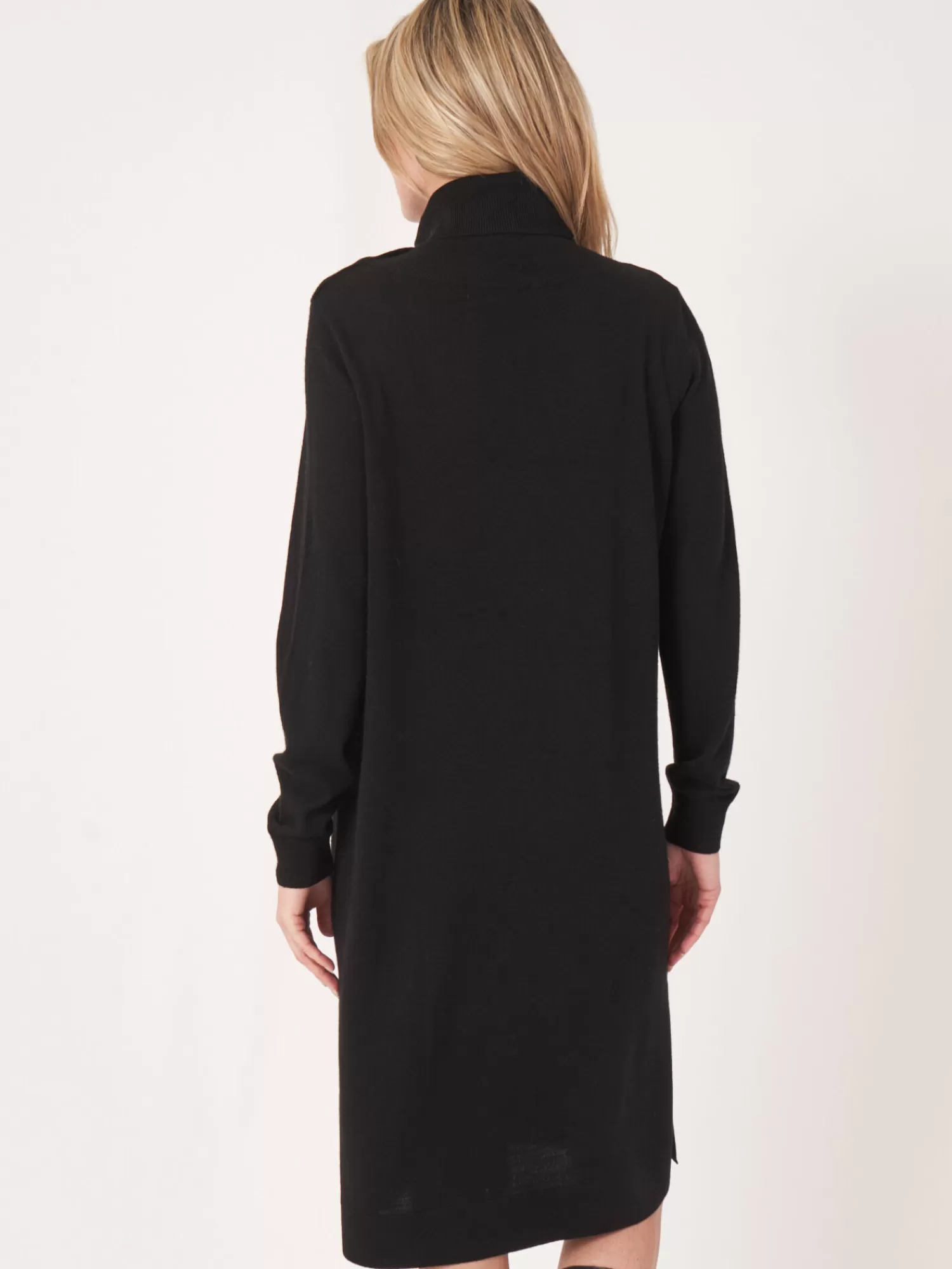 Robe tricotée féminine élégante - Col montant noué & fente latérale chic | Promotion éclair sur les tenues d'automne  

(：