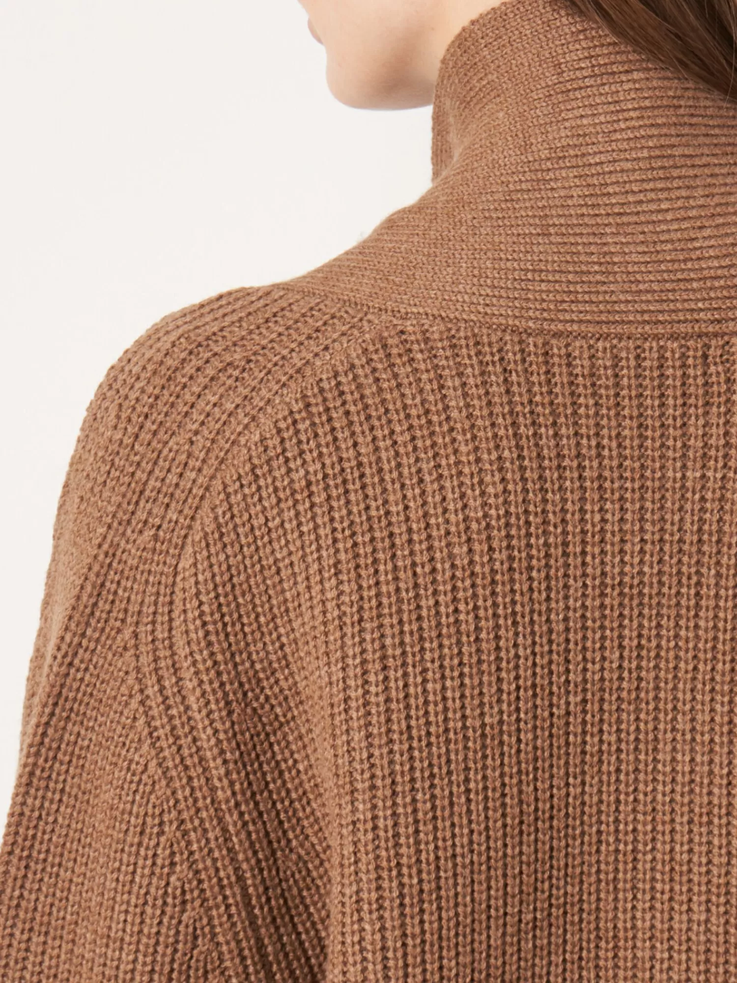Gilet Femme en Laine Mérinos - Maille Épaisse avec Motif Côtes et Poches Fonctionnelles - Confort et Style pour Tenue Décontractée ou Élégante