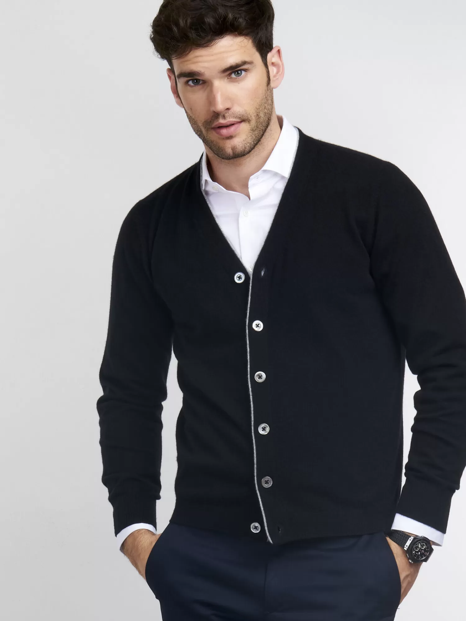 Gilet Élégant en Cachemire pour Homme - Col en V & Soldes Exceptionnelles