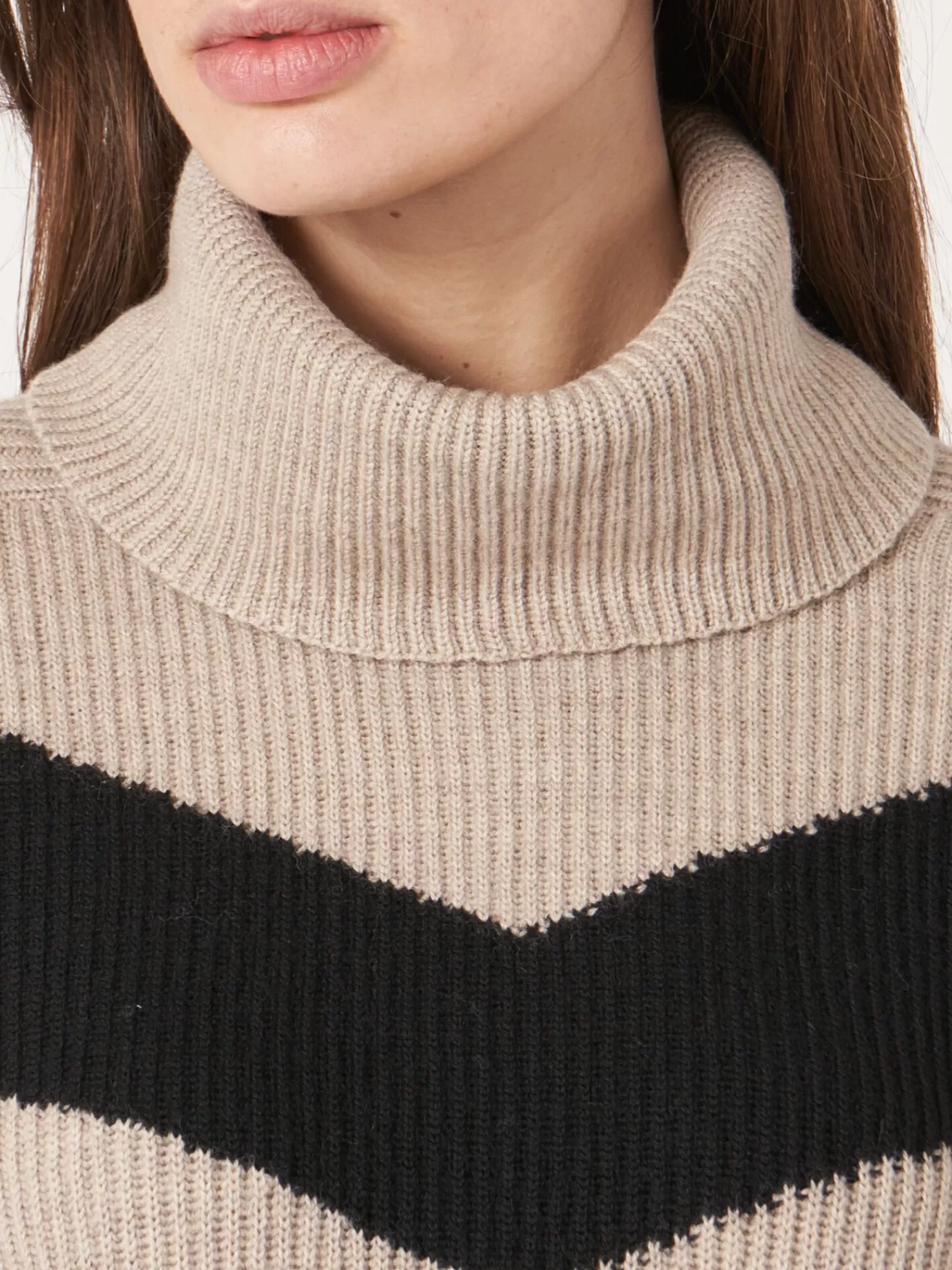 Sweat Femme à Motifs Chevron Intarsia - Col Roulé Tendance - Prix Doux