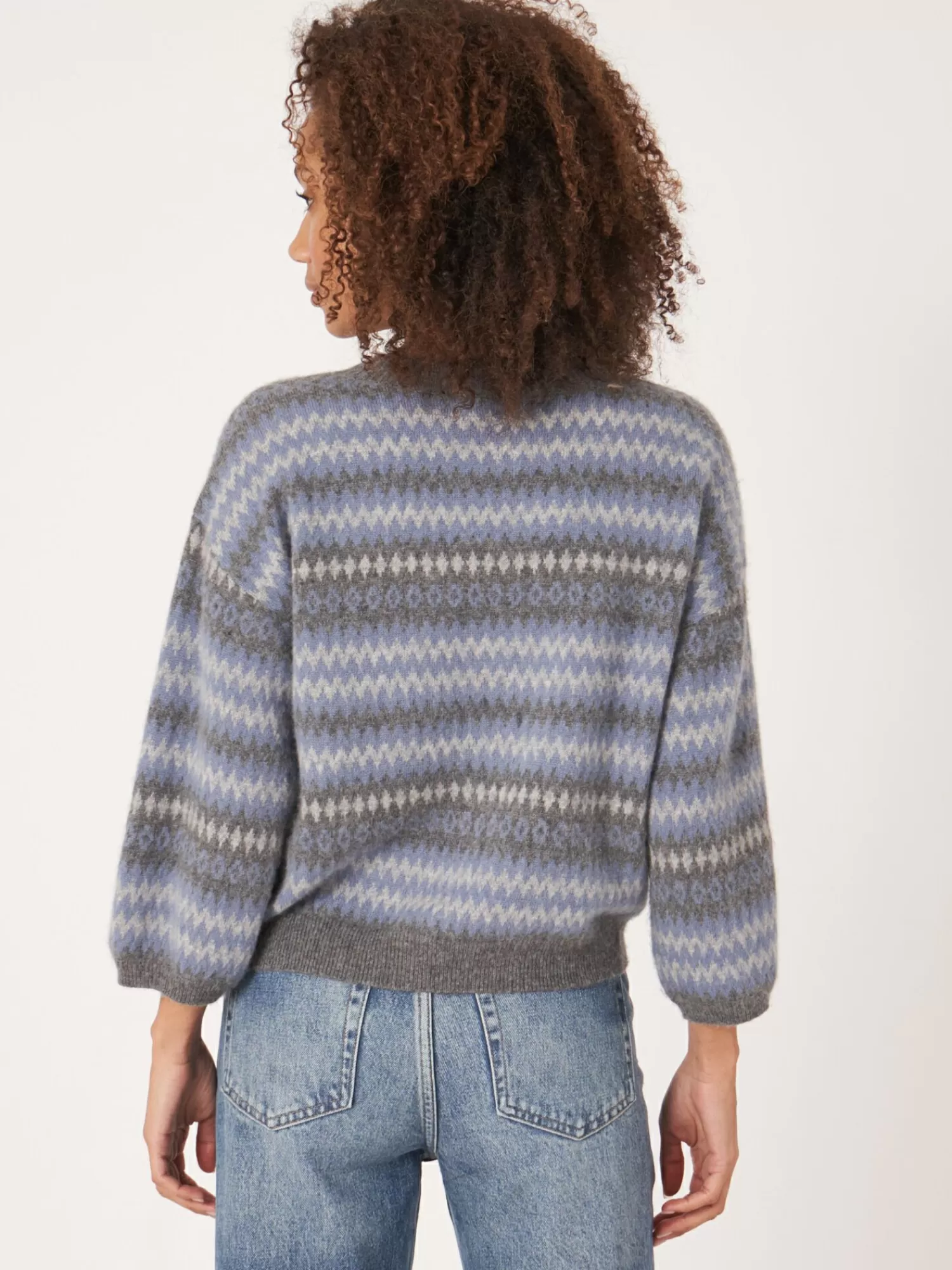 Pull Femme Élégant à Motifs Jacquard Rayures - Manches Trois-Quarts Tendance Automne-Hiver 

Chandail Feminin Confortable avec Détails Intarsia - Rayures Verticales et Manches 3/4 Style Parisien 

Sweater Rayé Femme Chic - Combinaison Intarsia Moderne et Manches Trois-Quarts pour Look Urbain 

Pull en Laine Douce Femme - Motif Intarsia Artistique avec Rayures et Emmanchures 3/4 Saisonnières 

Tricot Feminin Original - Rayures Contemporaines Technique Intarsia et Manches Trois-Quarts pour Élégance Quotidienne