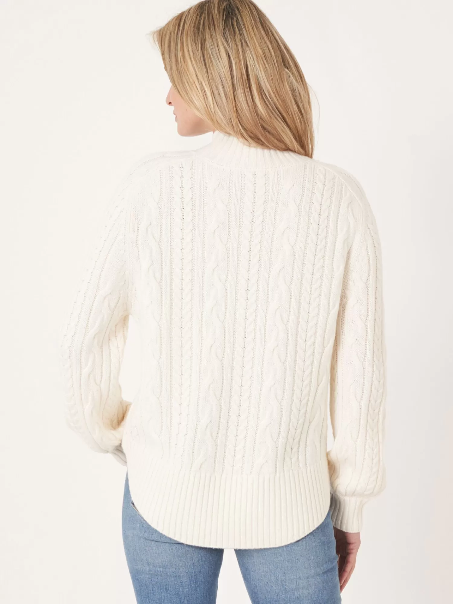 Pull Femme en Laine Mérinos - Maille Câblée Élégante avec Ourlet Arrondi - Confort Douillet et Style Intemporel