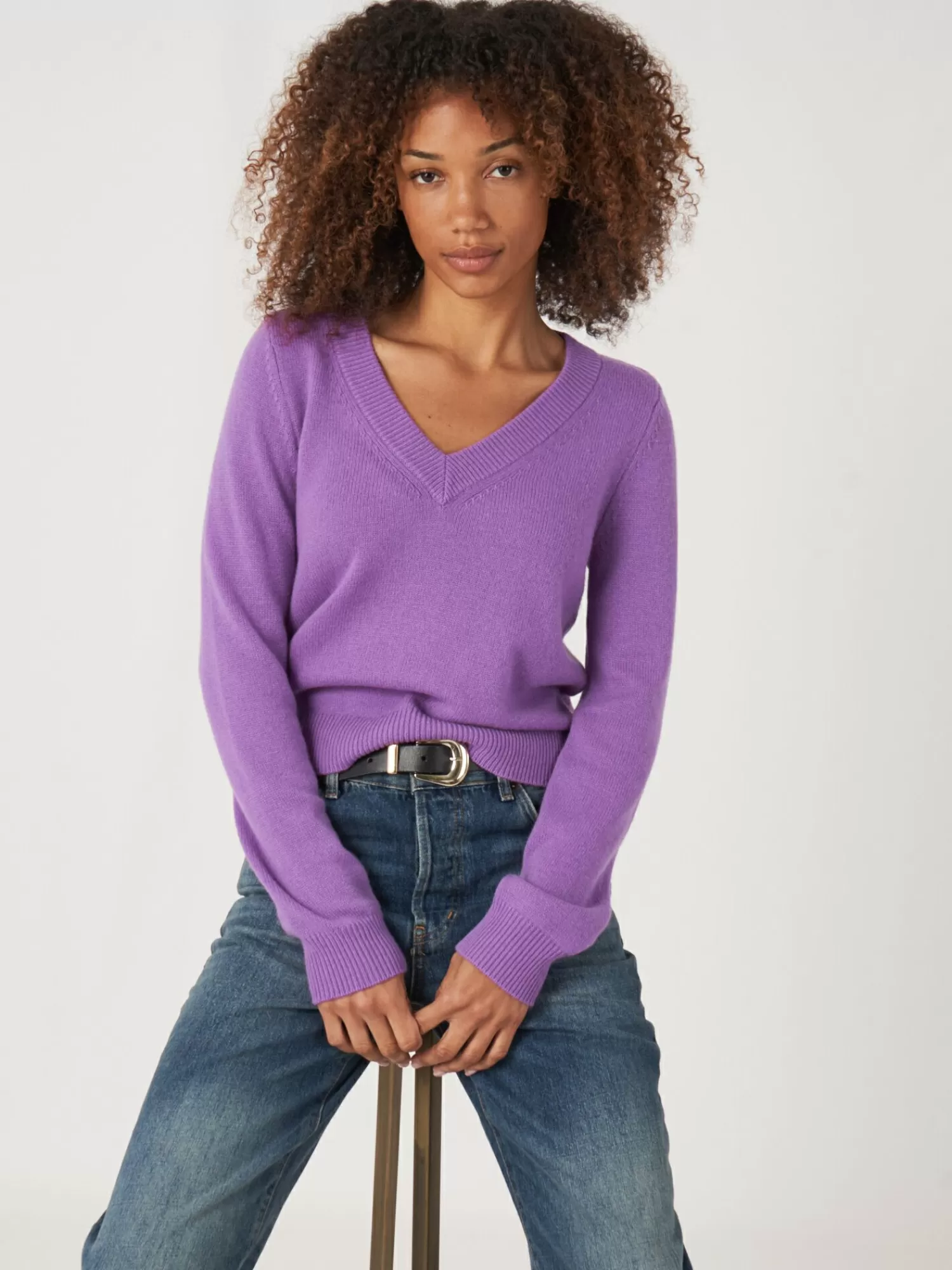 Pull Femme en Cachemire Léger - Col V Ravissant et Taille Courte | Dernières Pièces en Promotion Exclusive