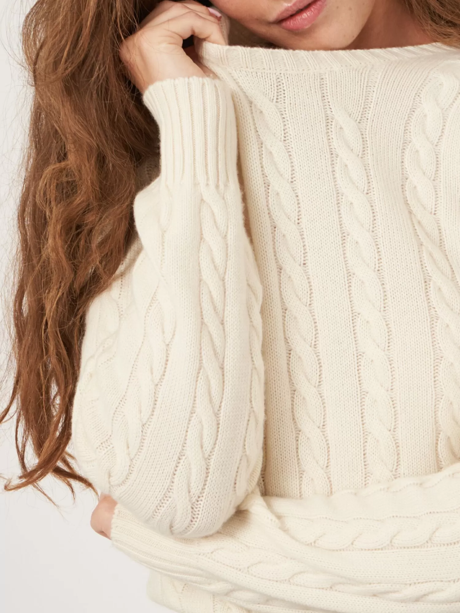 Pull féminin en mélange cachemire - Motif torsadé confortable pour automne-hiver 

Alternative douillette : 
