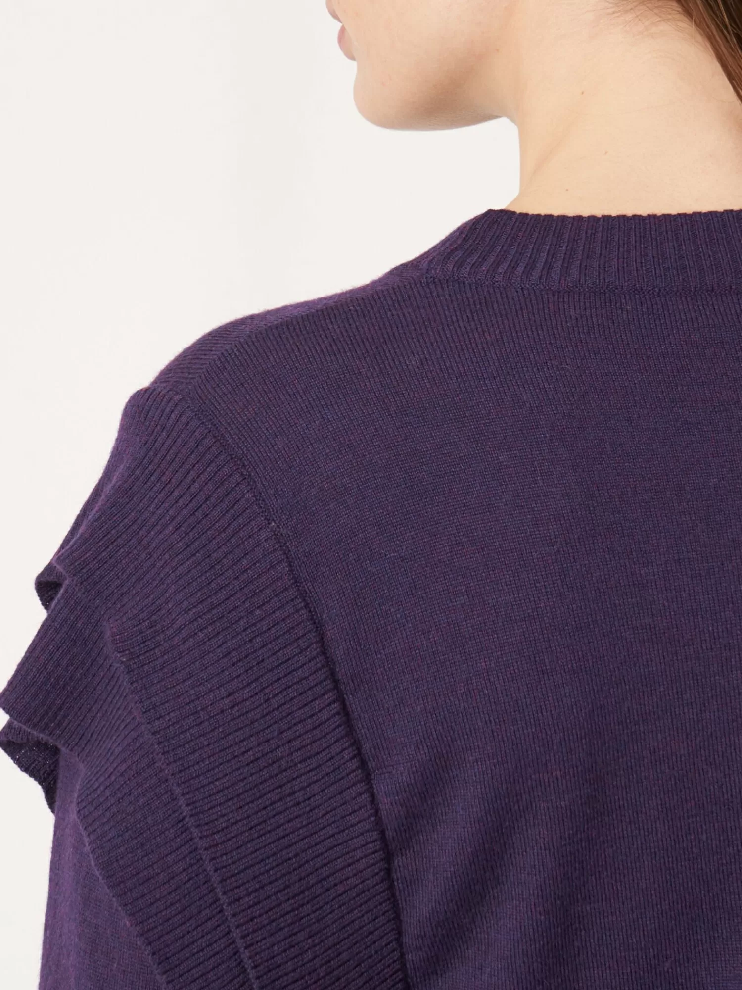 Pull Femme Court à Broderie Unique sur l'Épaule | Style Tendance Printemps 2024