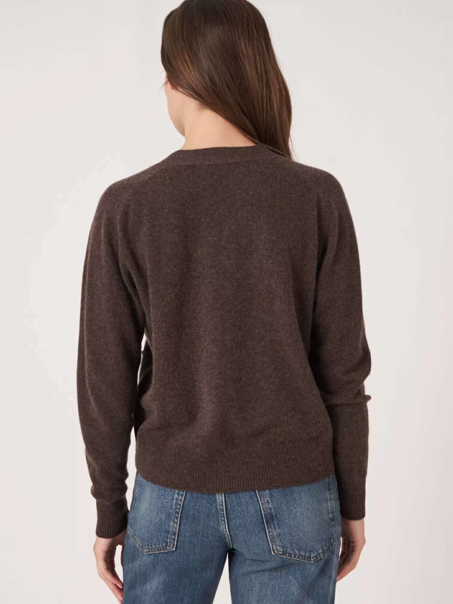 Gilet Femme en Cachemire Doux et Léger - Poches Pratiques pour un Style Décontracté Chic